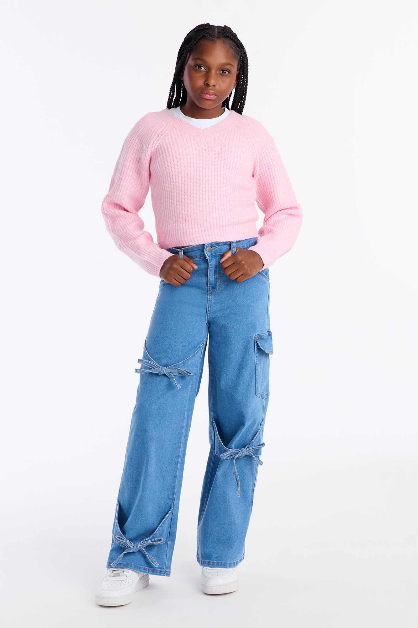 Mini Pockets Full Of Bows Wide Leg Jeans - Medium Wash