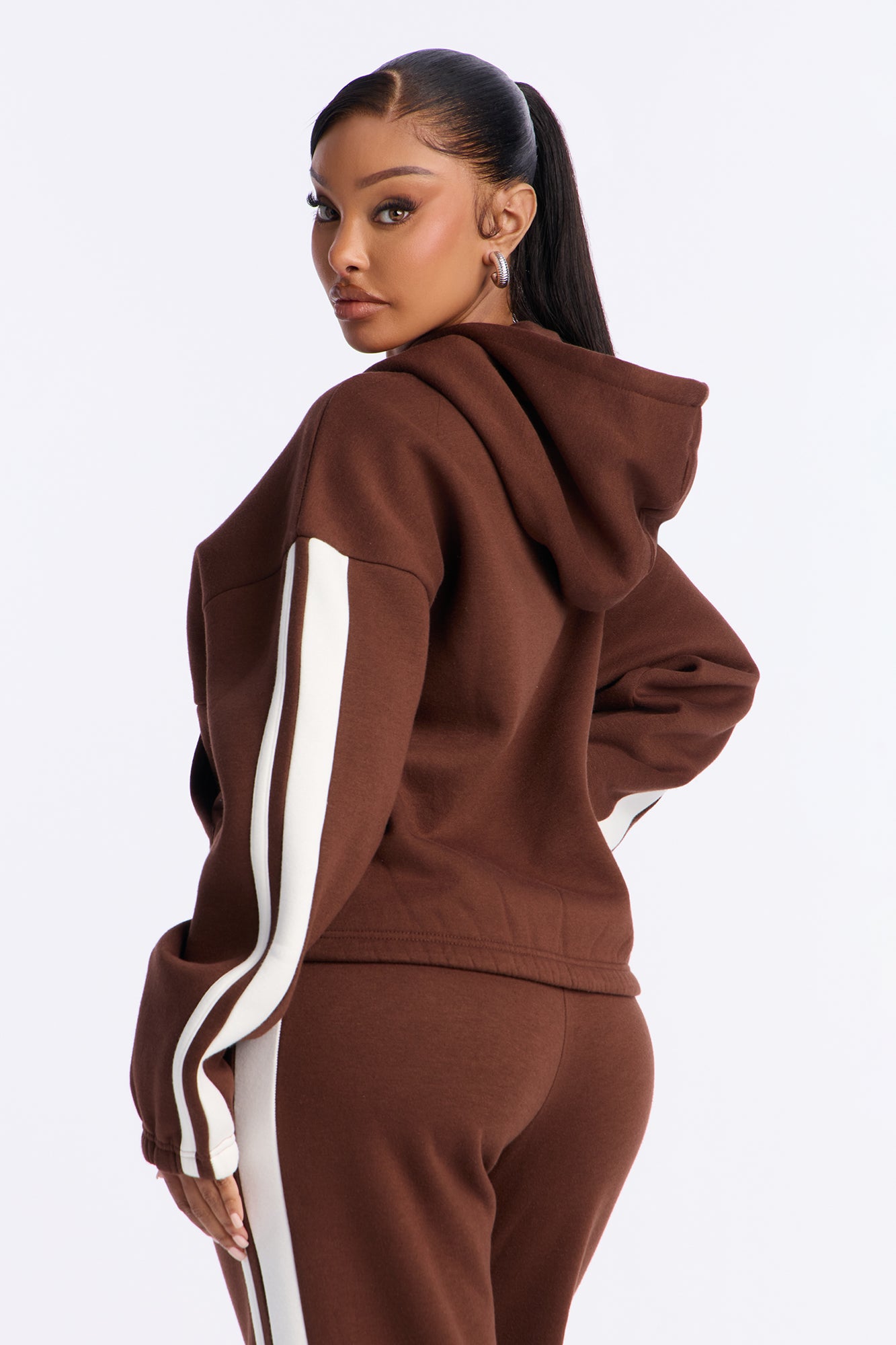 The Amara Fleece Sweatshirt Quarter Zip Up - Brown