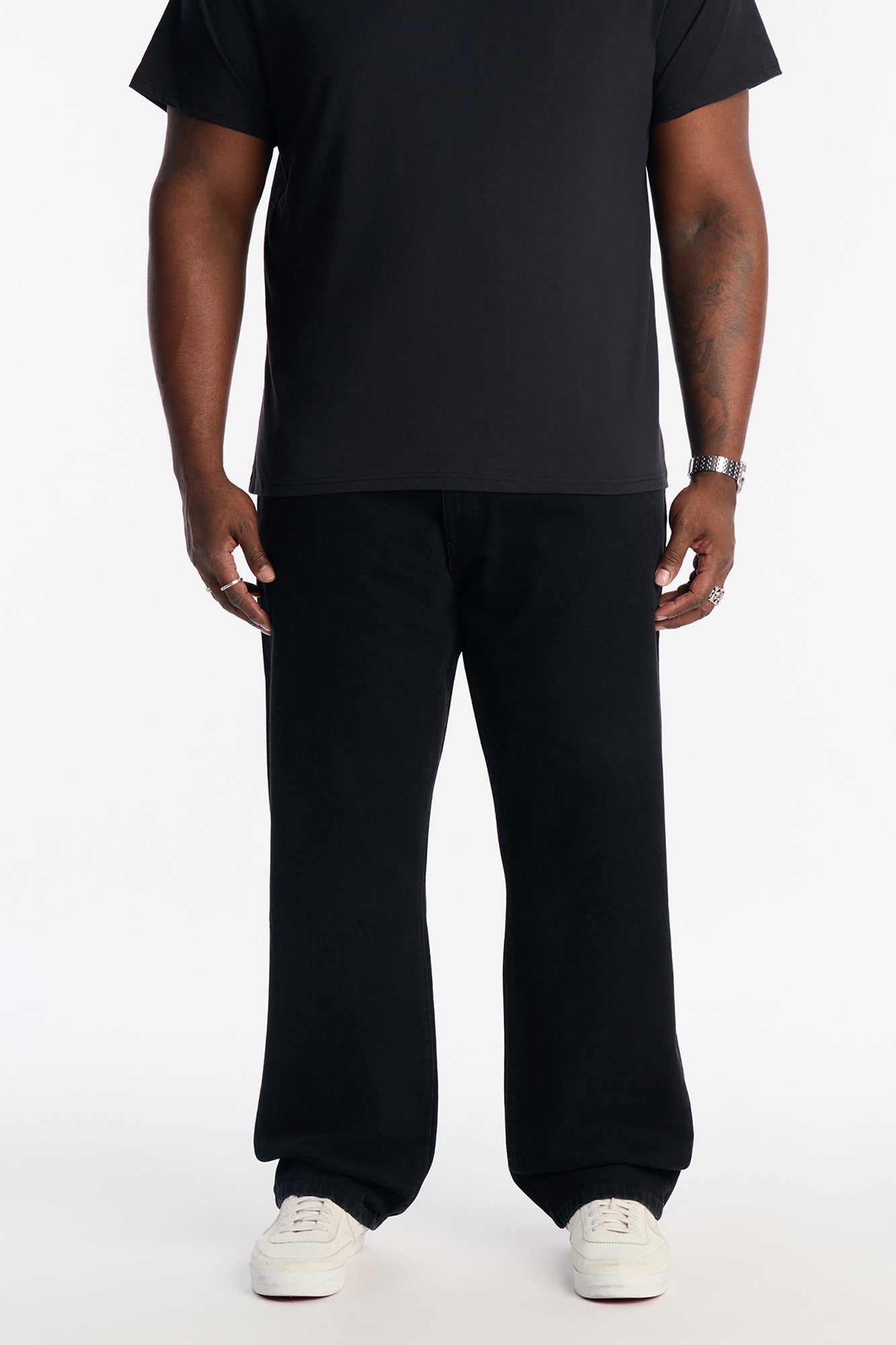 Classic Straight Fit Jeans - Black