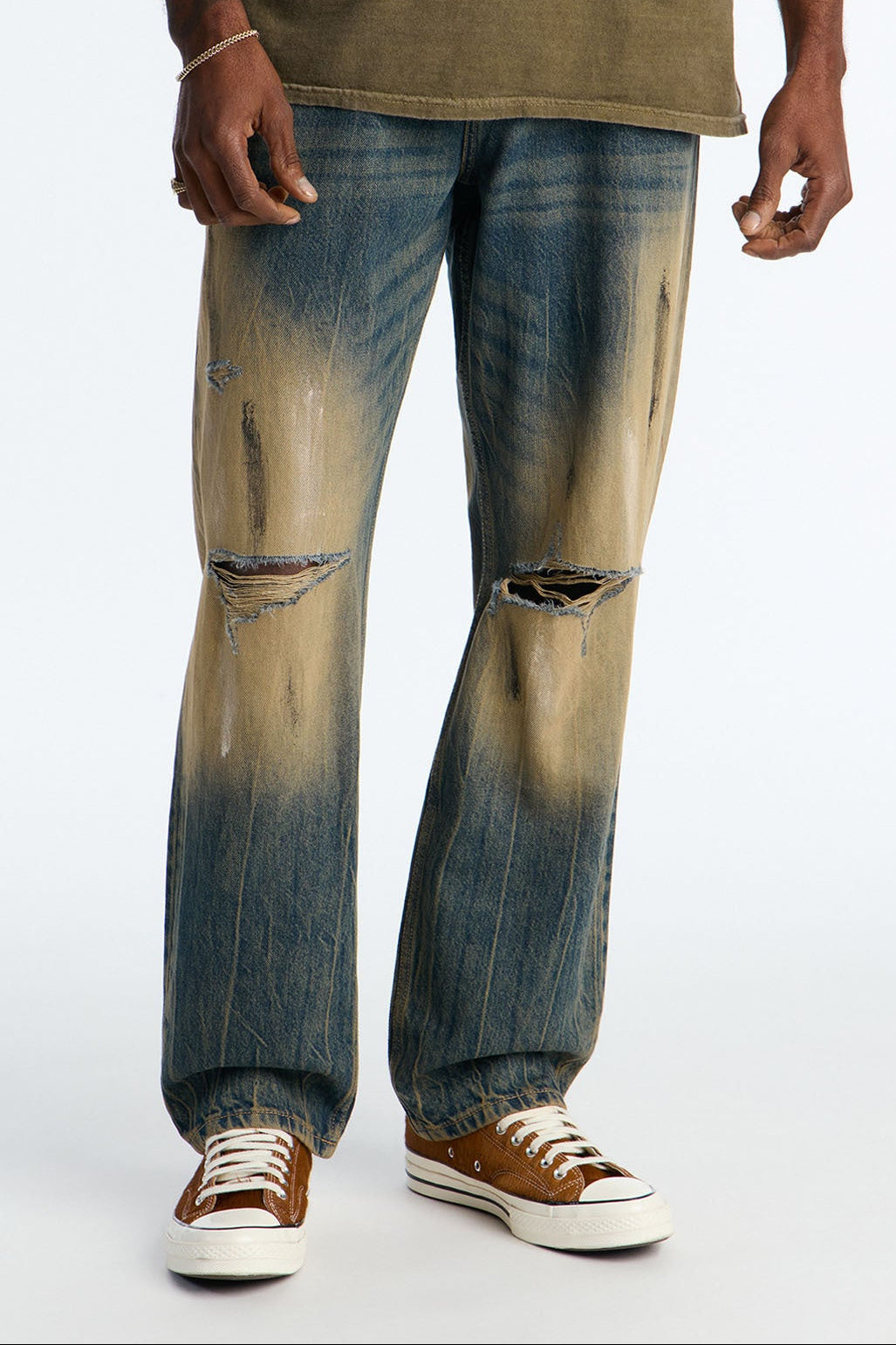Straight Runoff Distressed Jean - Dark Wash