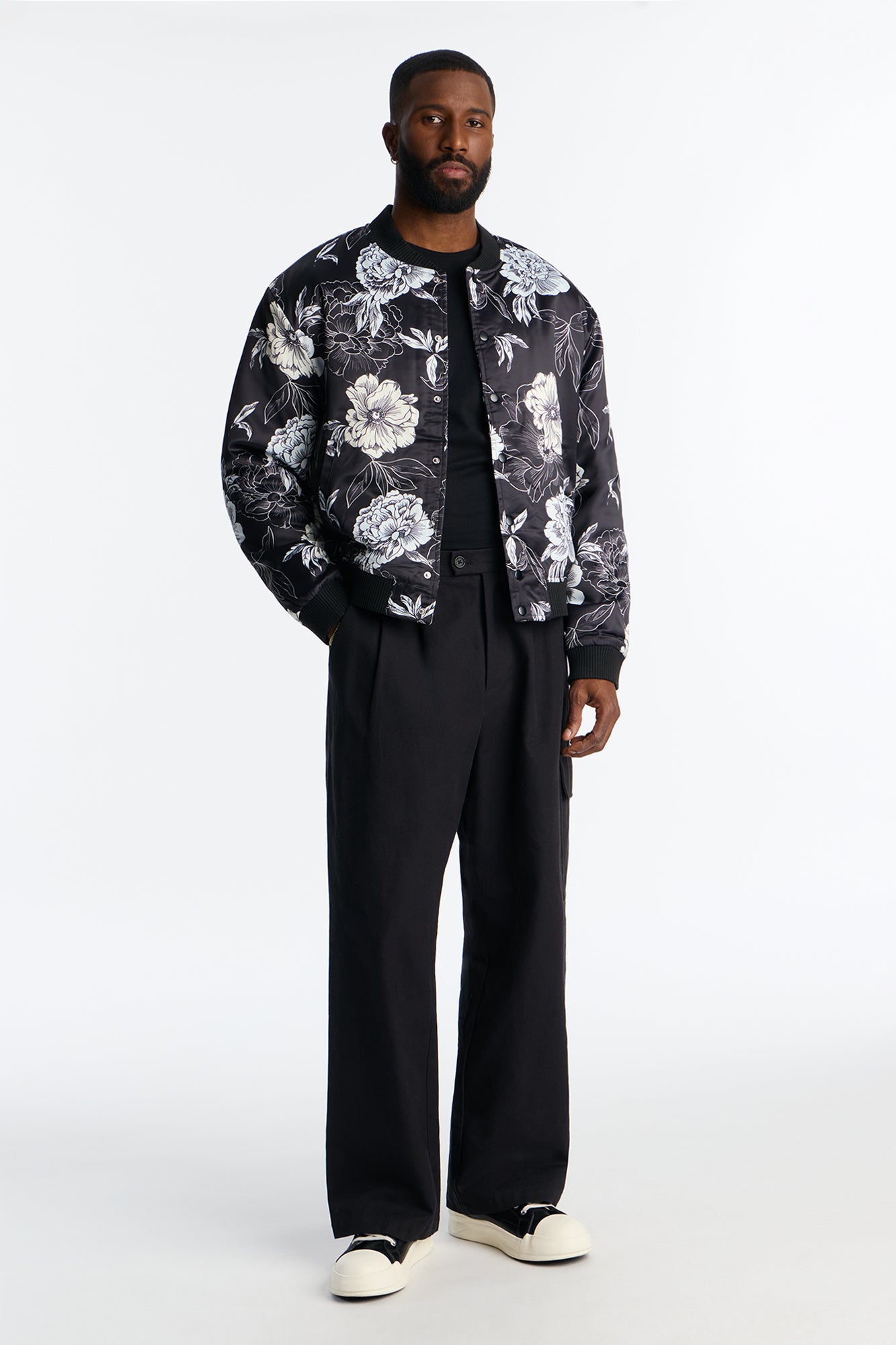 In Bloom Printed Bomber Jacket - Black