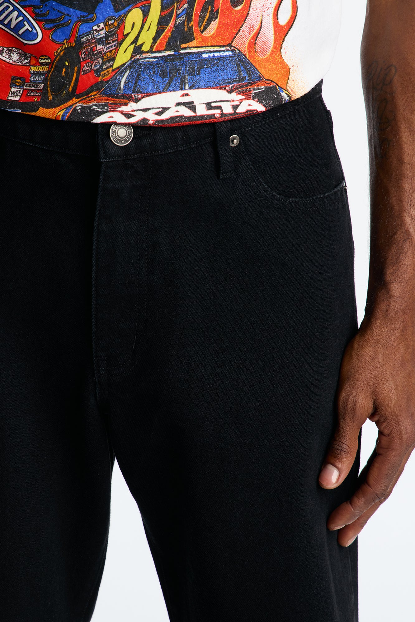 Classic Straight Fit Jeans - Black