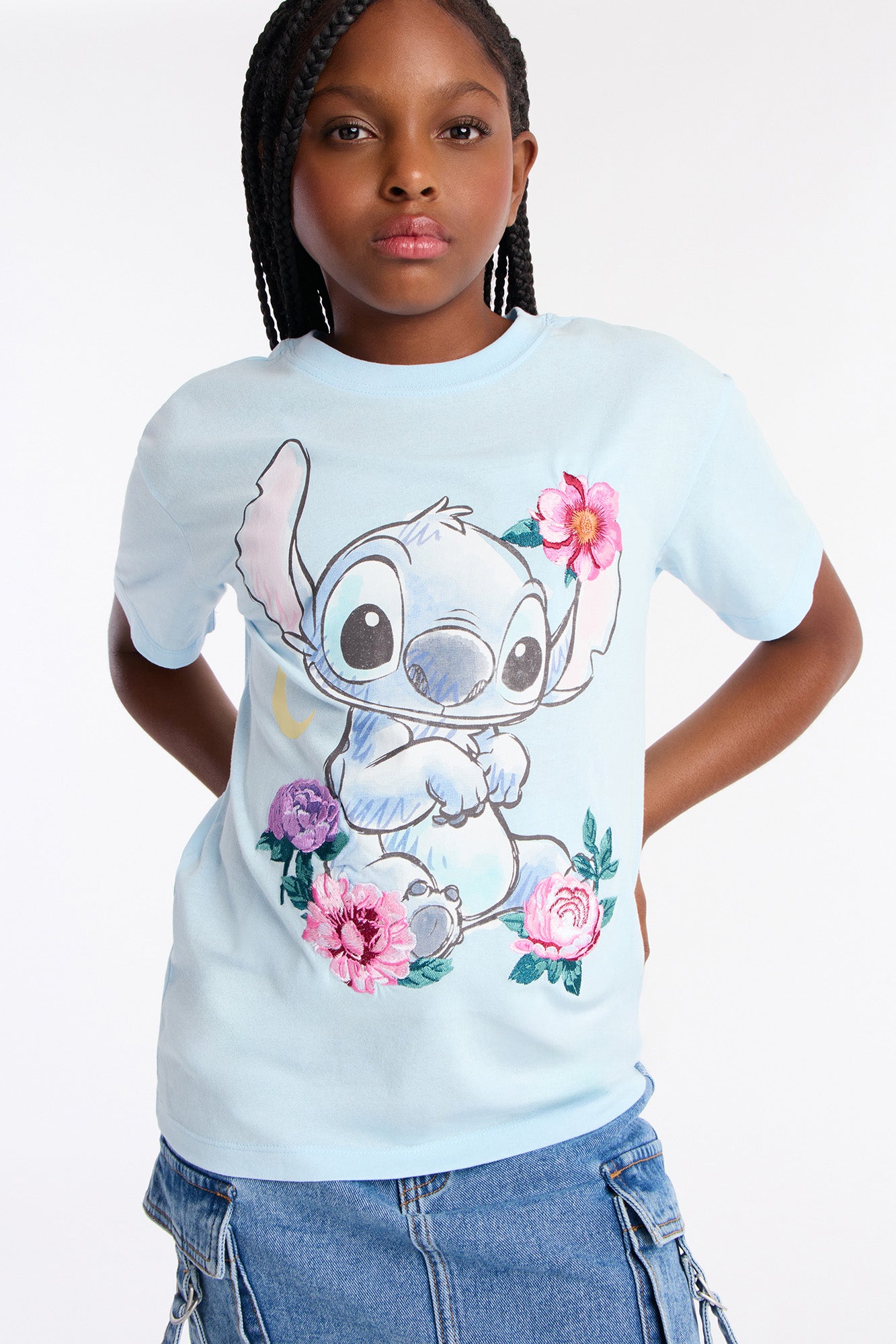 Mini Stitch Among The Flowers Short Sleeve Tee - Light Blue