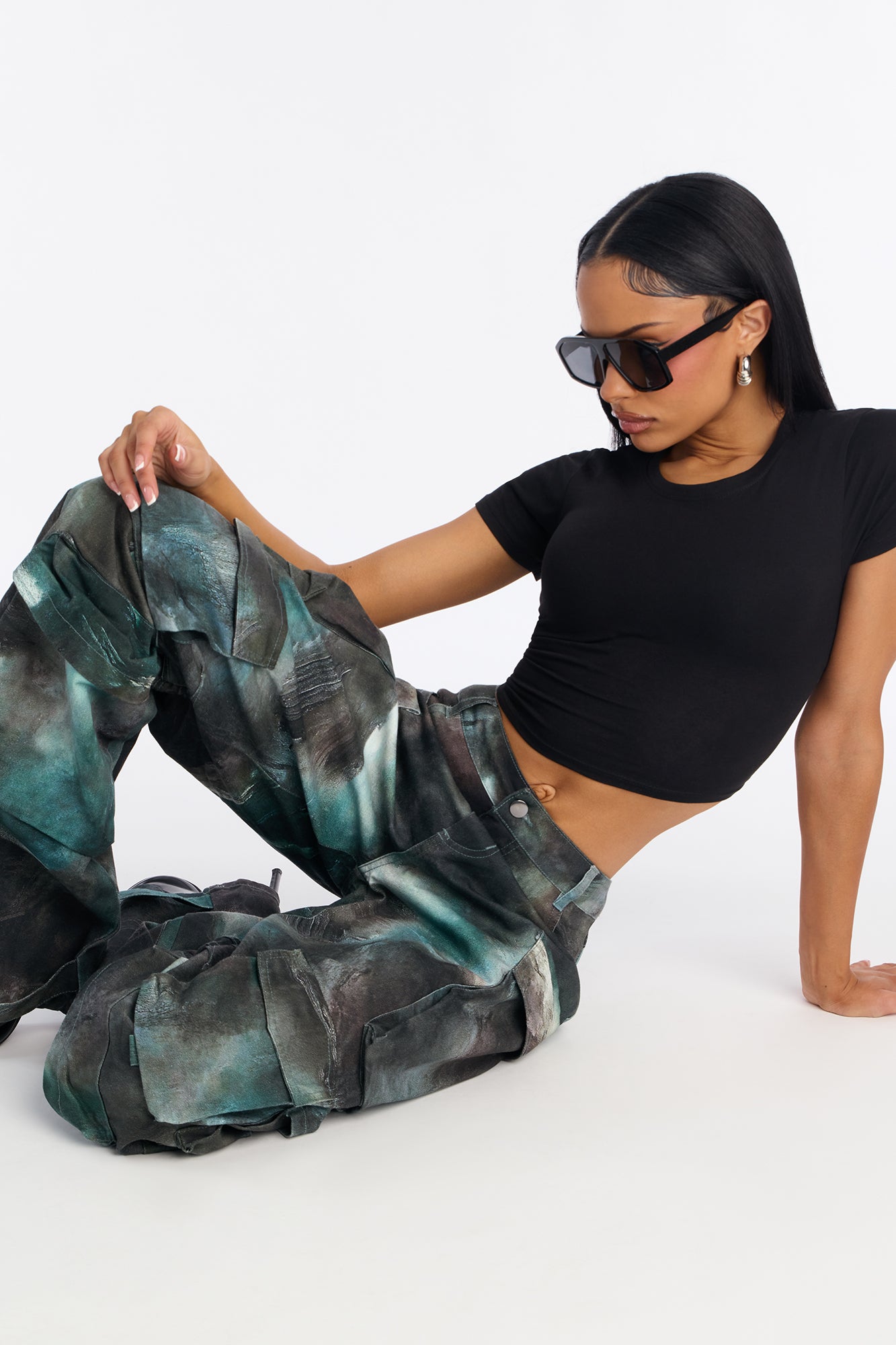 Alba Cargo Wide Leg Low Rise Pant 32″ - Green/combo
