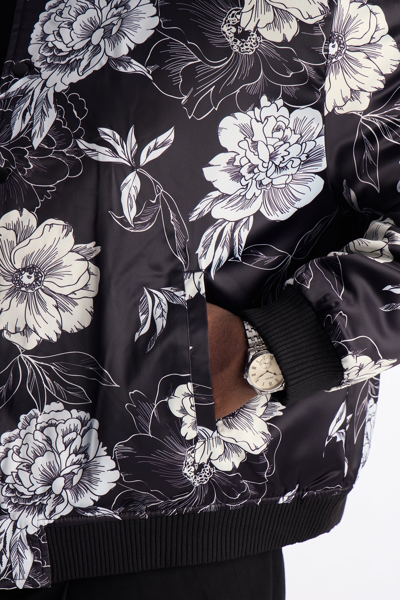 In Bloom Printed Bomber Jacket - Black