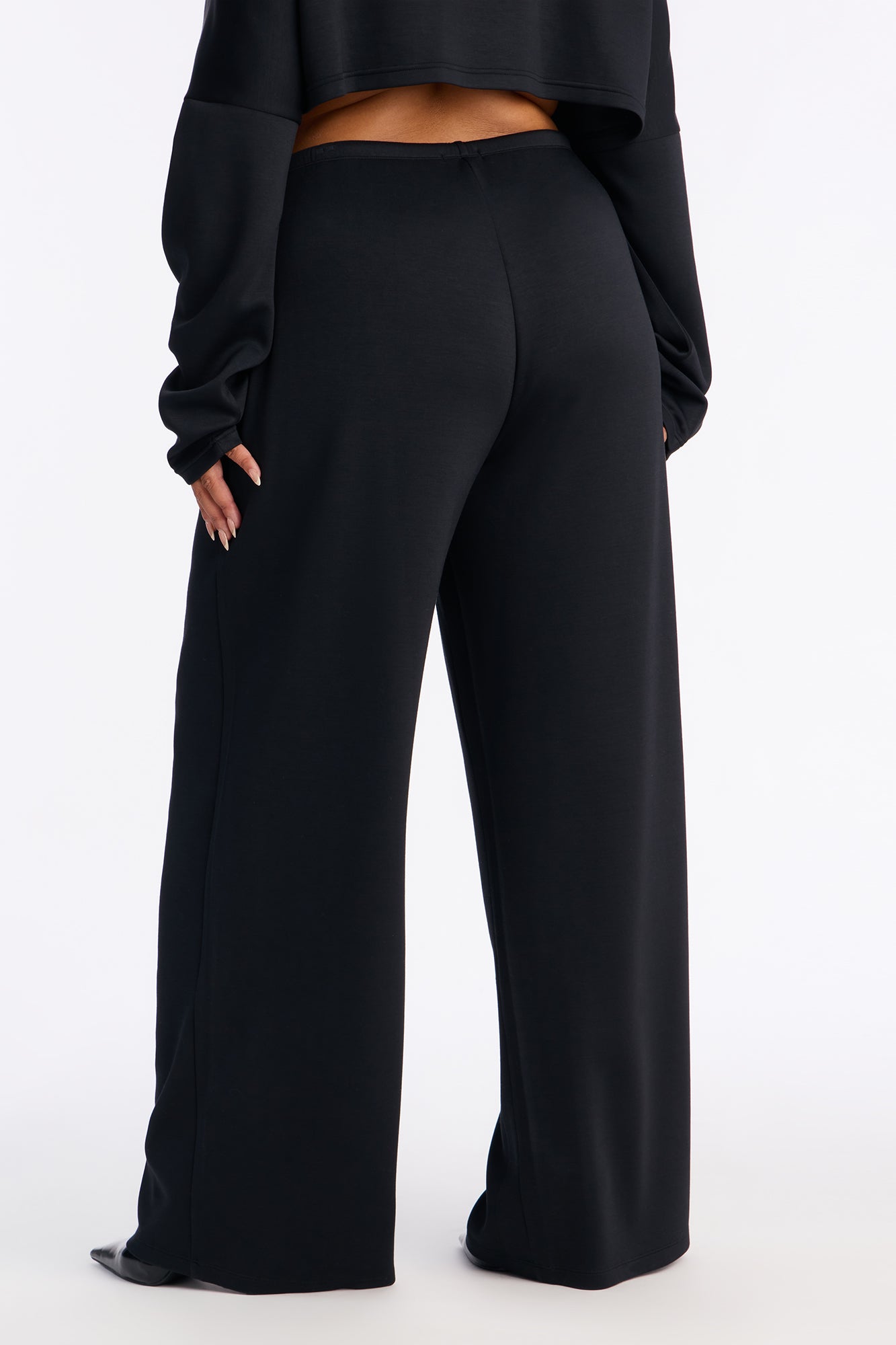 Match My Vibe Modal Lounge Pant - Black