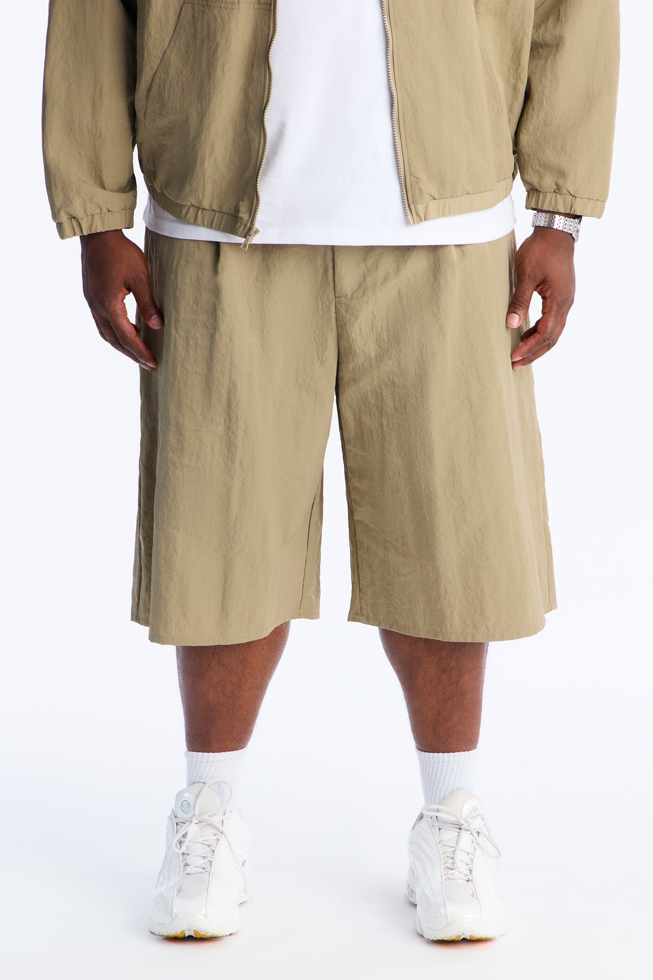 Baggy Pleated Tech Short - Khaki