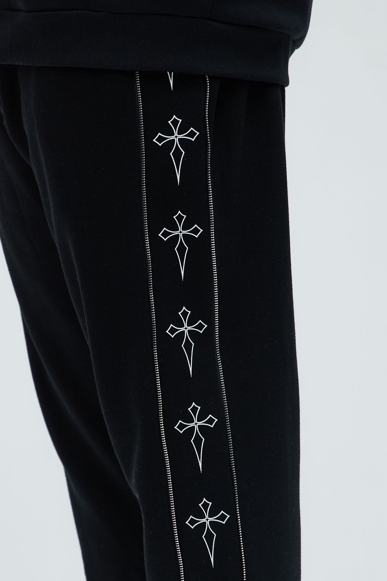 Tayson Cross Straight Sweatpants - Black