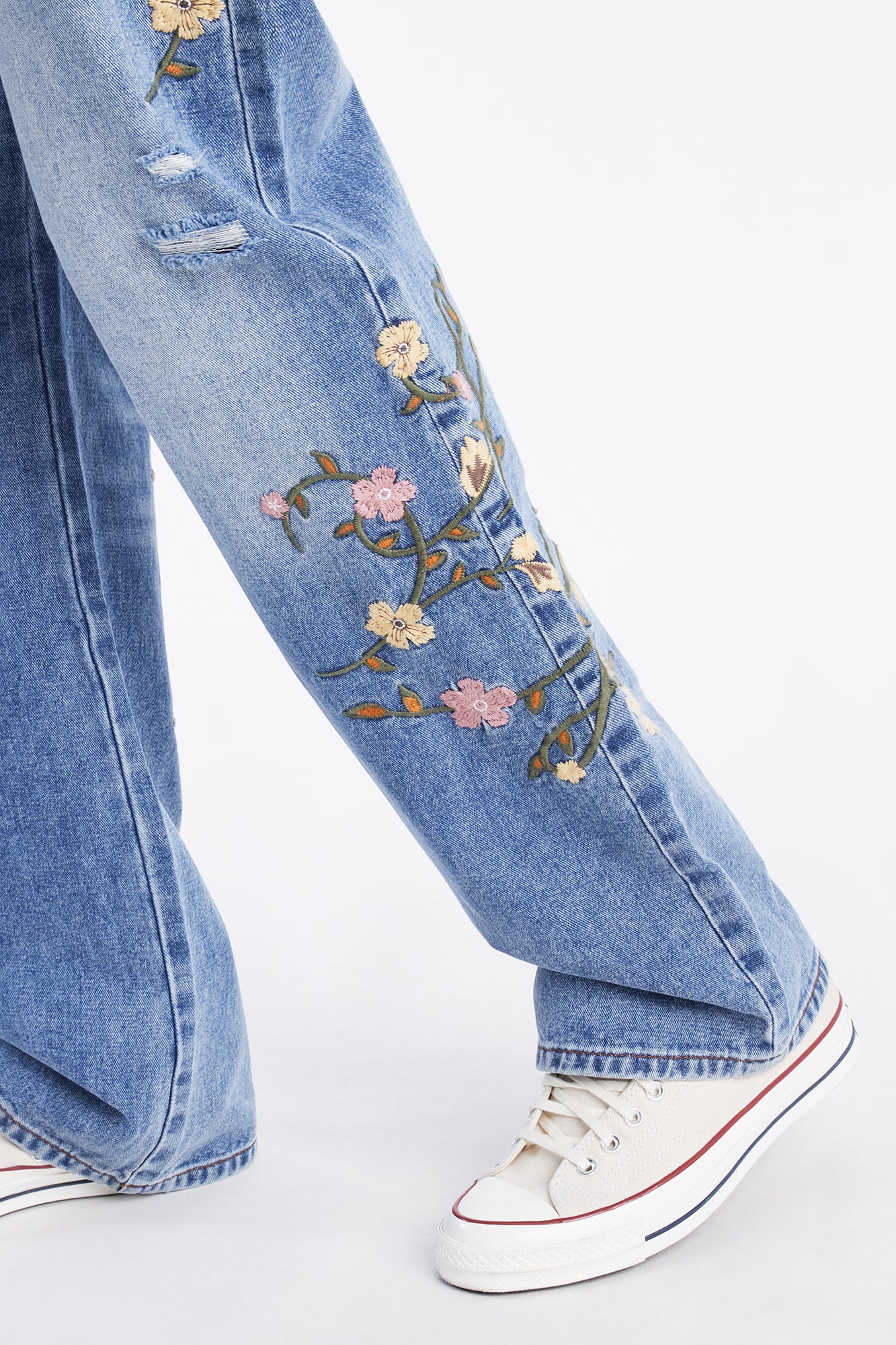 Blooming Stacked Slim Flare Jeans - Light Blue Wash