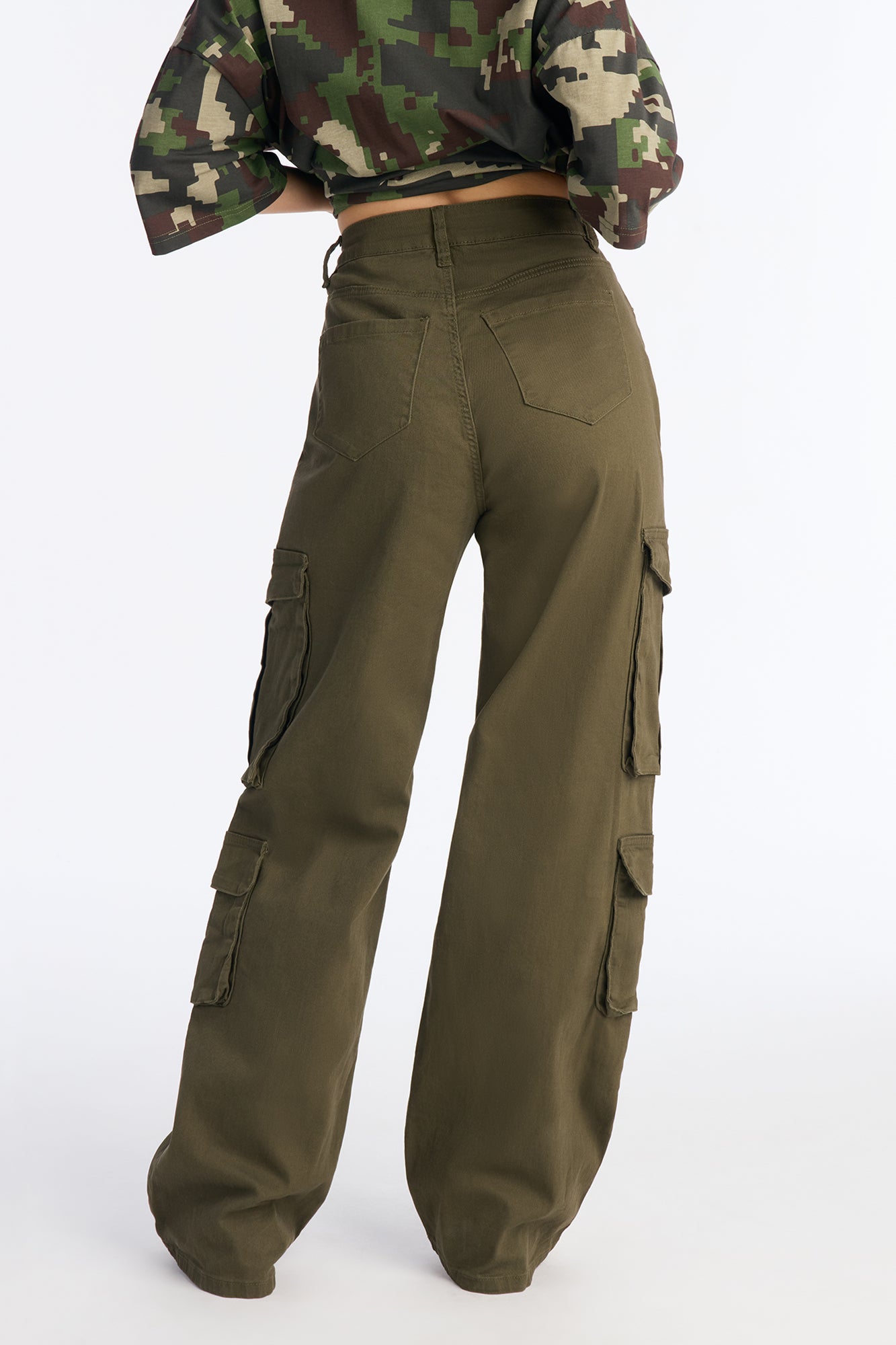 Shoot Your Shot Solid Cargo Pant - Olive
