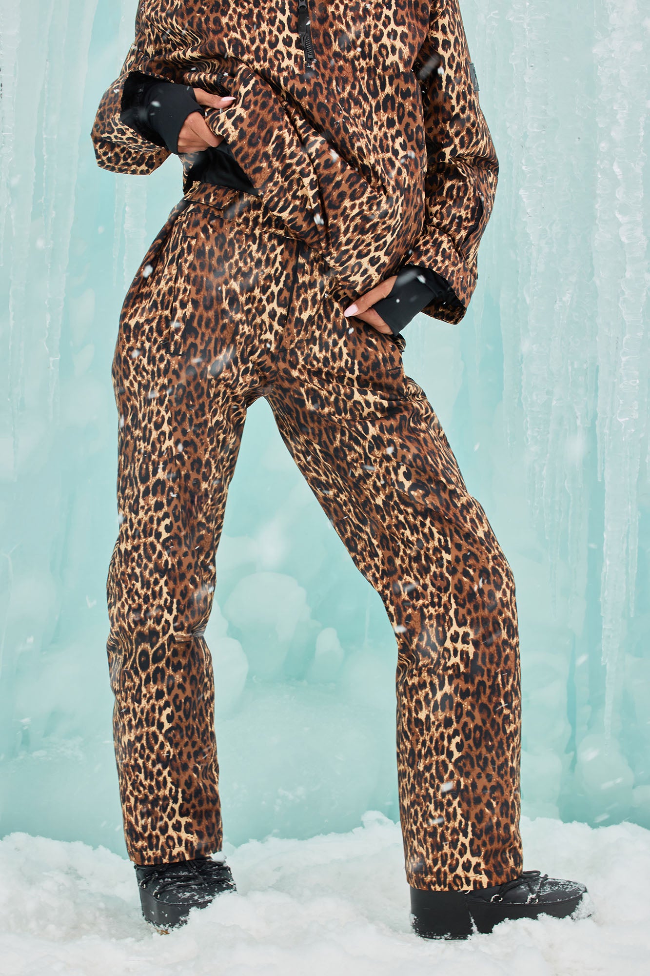 Snow Much Fun Snowboard Pants - Leopard