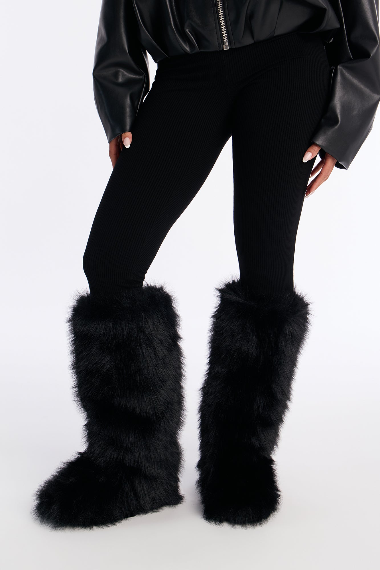 Fireside Faux Fur Boots - Black