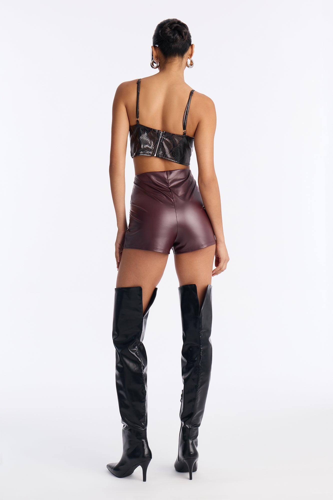 Look My Way Booty Short - Chocolate