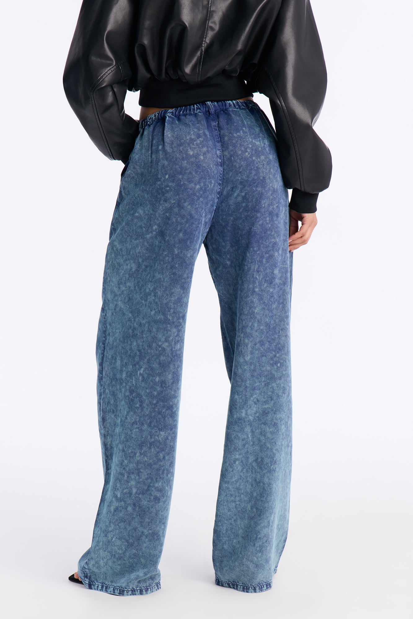 Okalani Washed Wide Leg Pant 33 - Denim