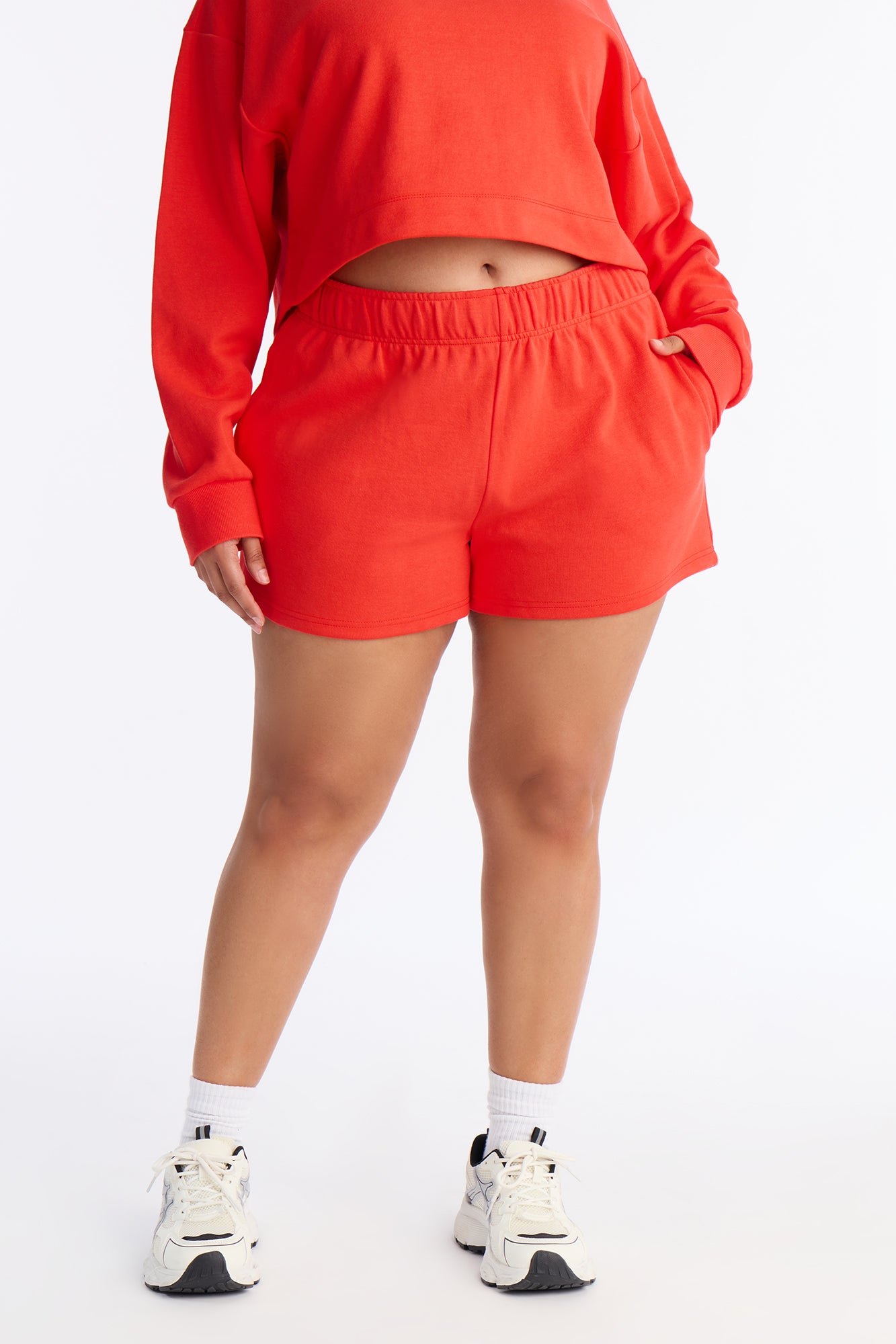 Kenya Sweatshorts - Tomato Red