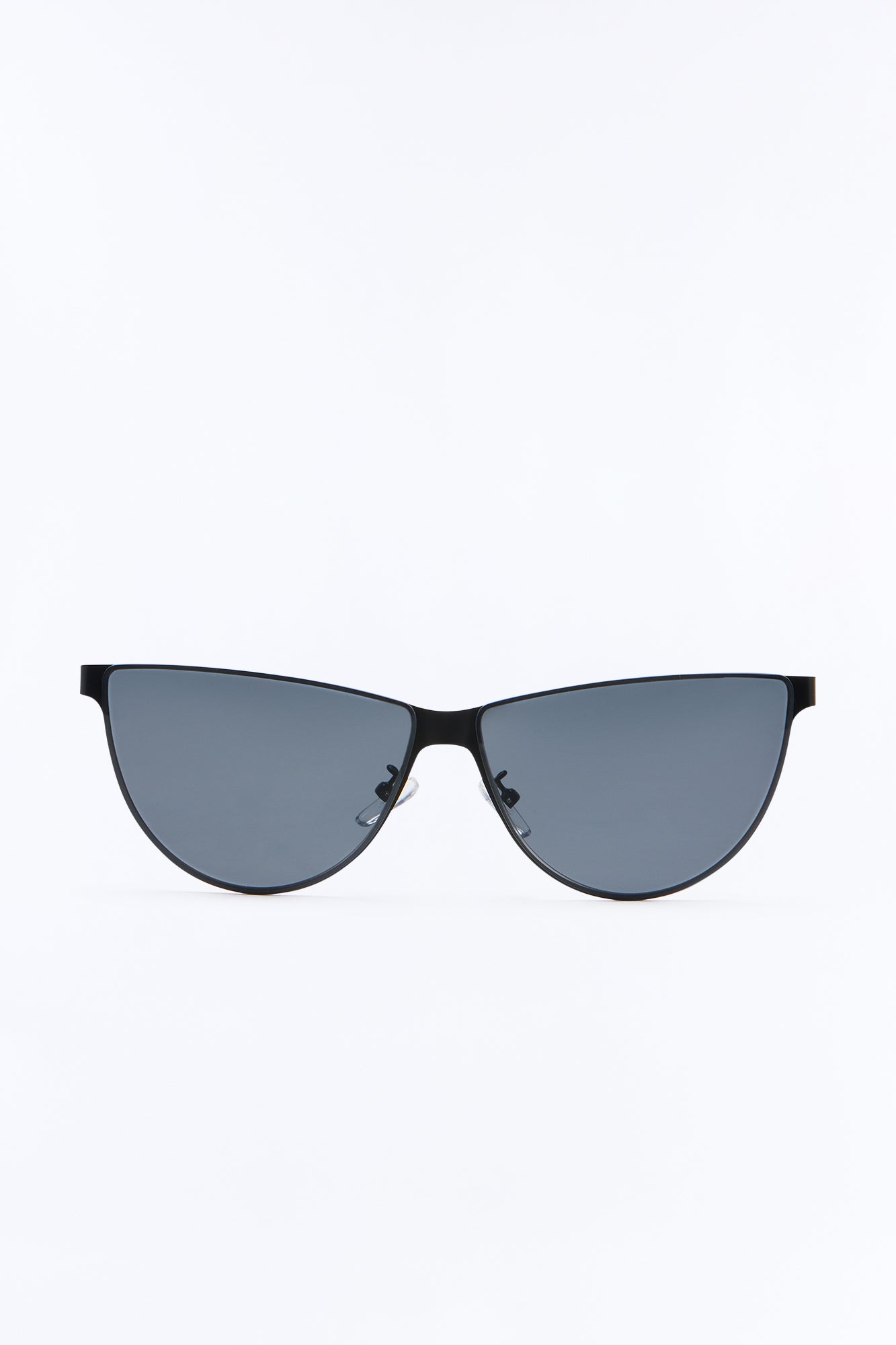 Stand Out Cat Eye Sunglasses - Black