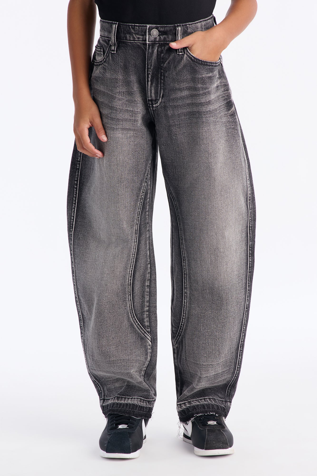 Mini Barrel Smoked Crafted Jean - Black Wash