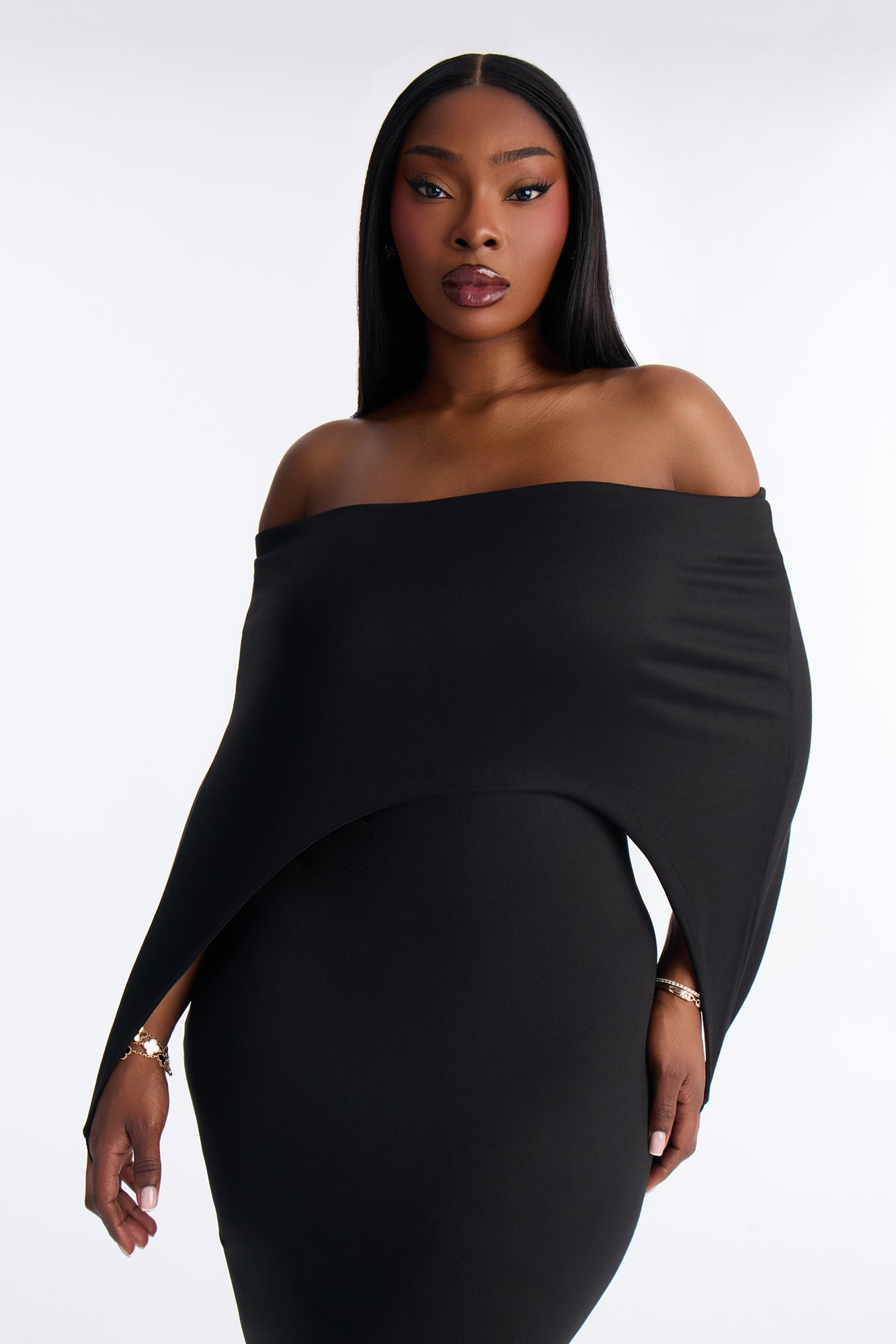 Runway Muse Off Shoulder Maxi Dress - Black