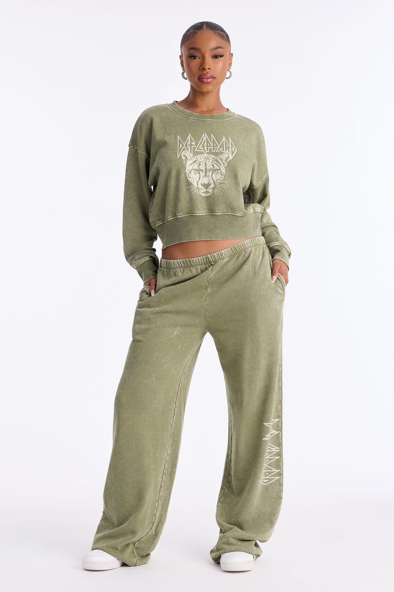 DEF Leppard Washed Sweatshirt - Olive