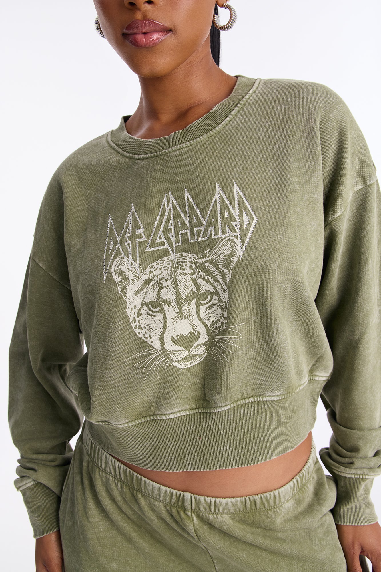 DEF Leppard Washed Sweatshirt - Olive