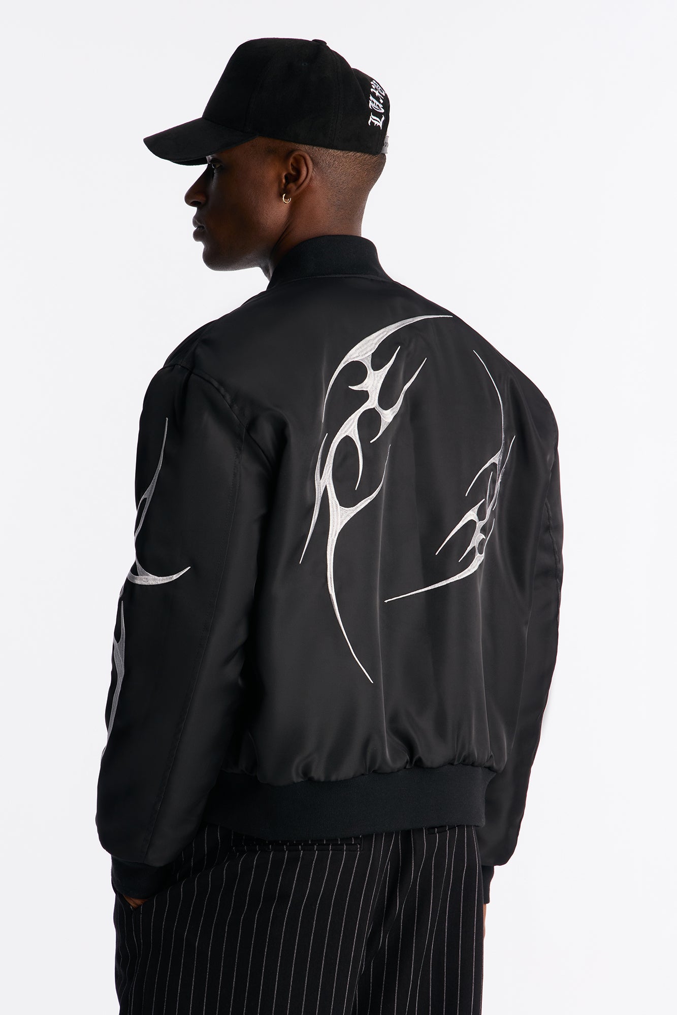 Relaxed Classic Embroidered Bomber Jacket - Black
