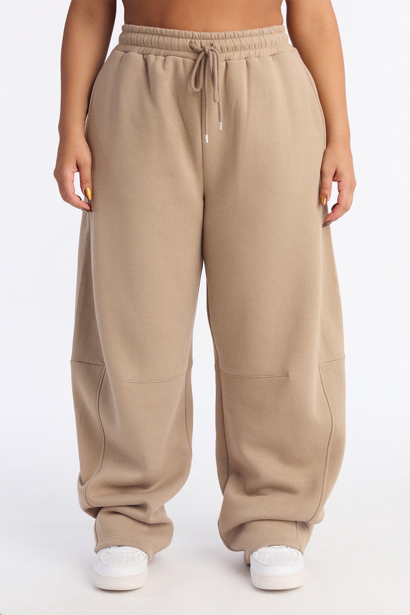 Solaris Barrel Leg Fleece Pant - Taupe