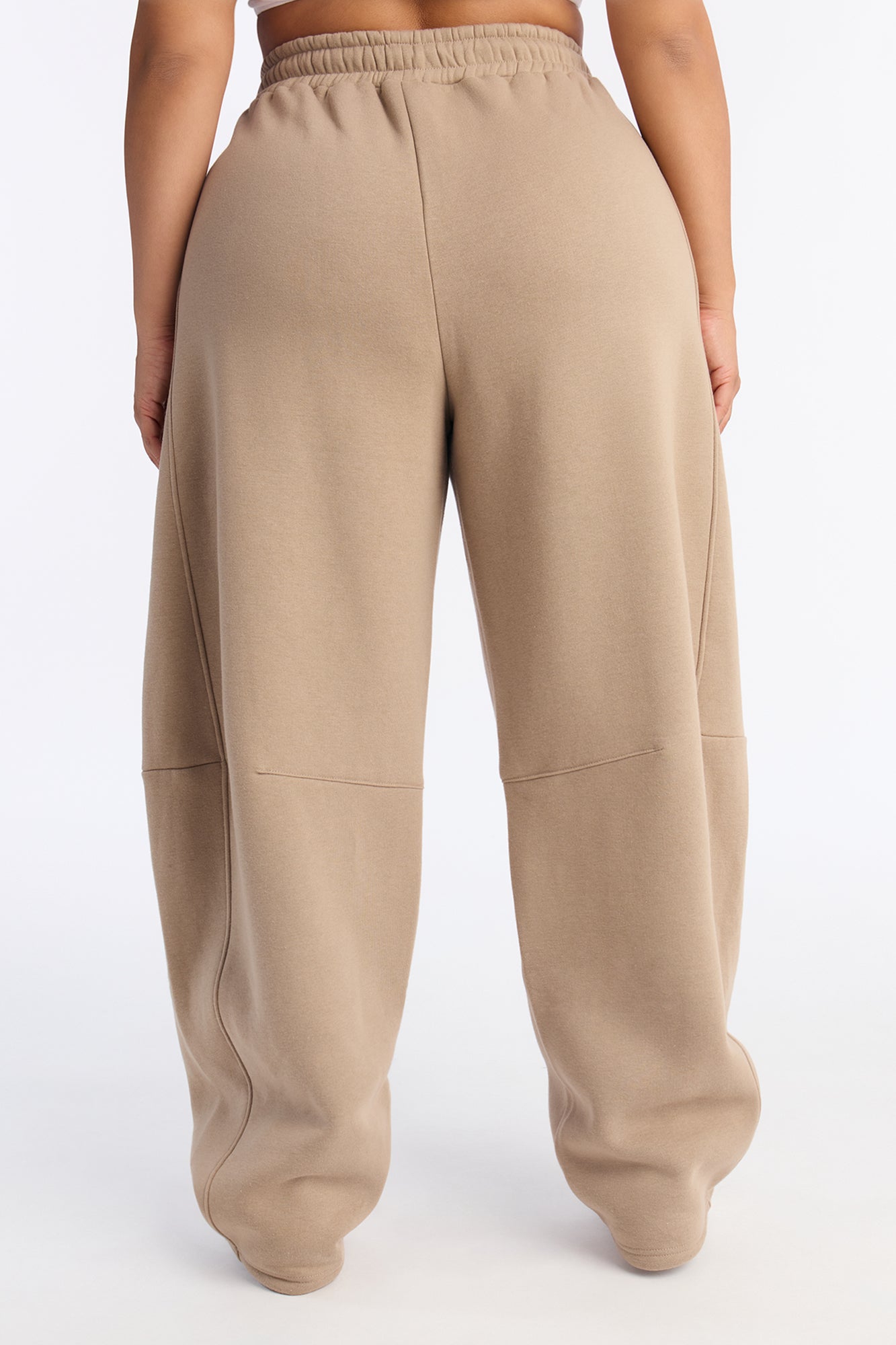 Solaris Barrel Leg Fleece Pant - Taupe