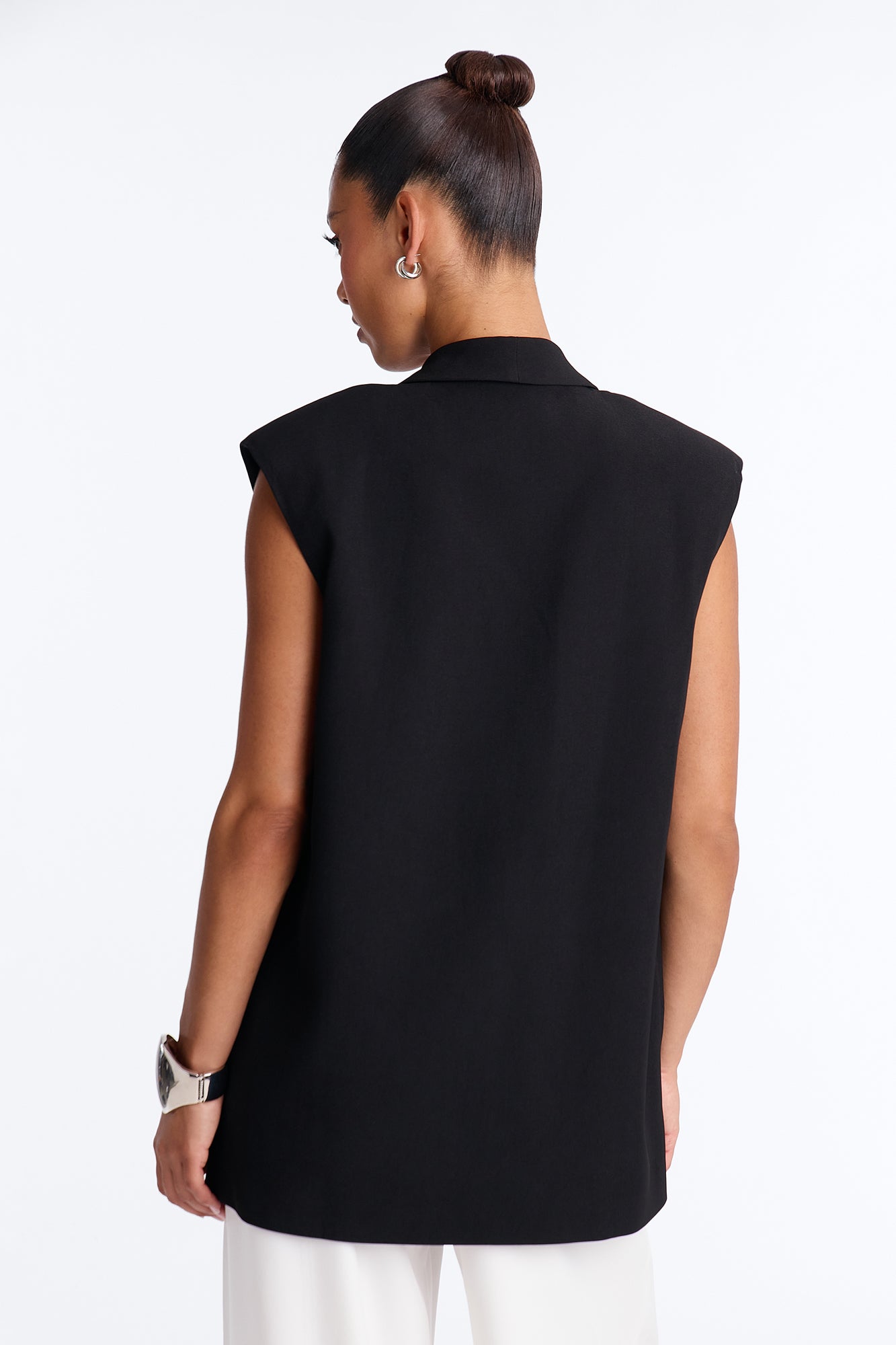 Instant Elevation Single Breasted Oversized Tailored Vest - Black