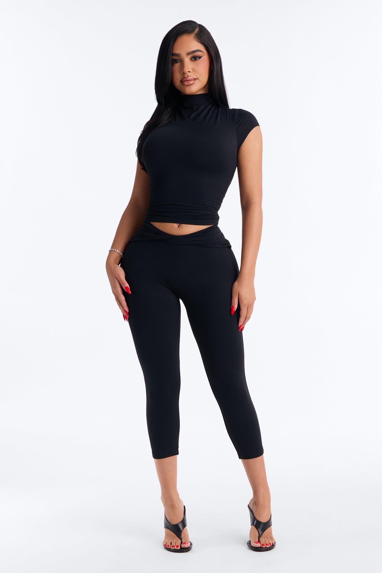 Second Skin Double Lined Twist Capri Leggings - Black