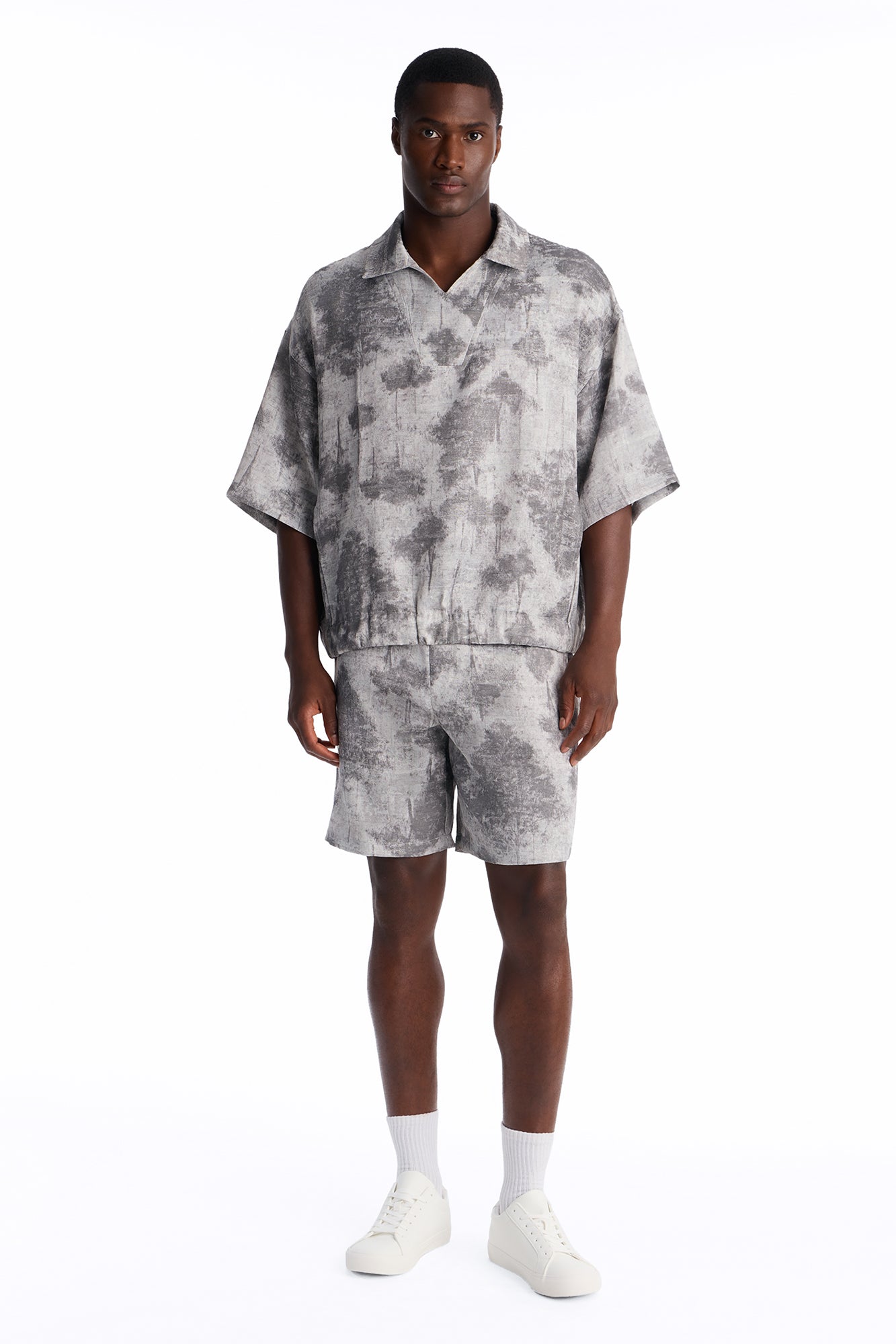 Shadow Grove Relaxed Short - Brown