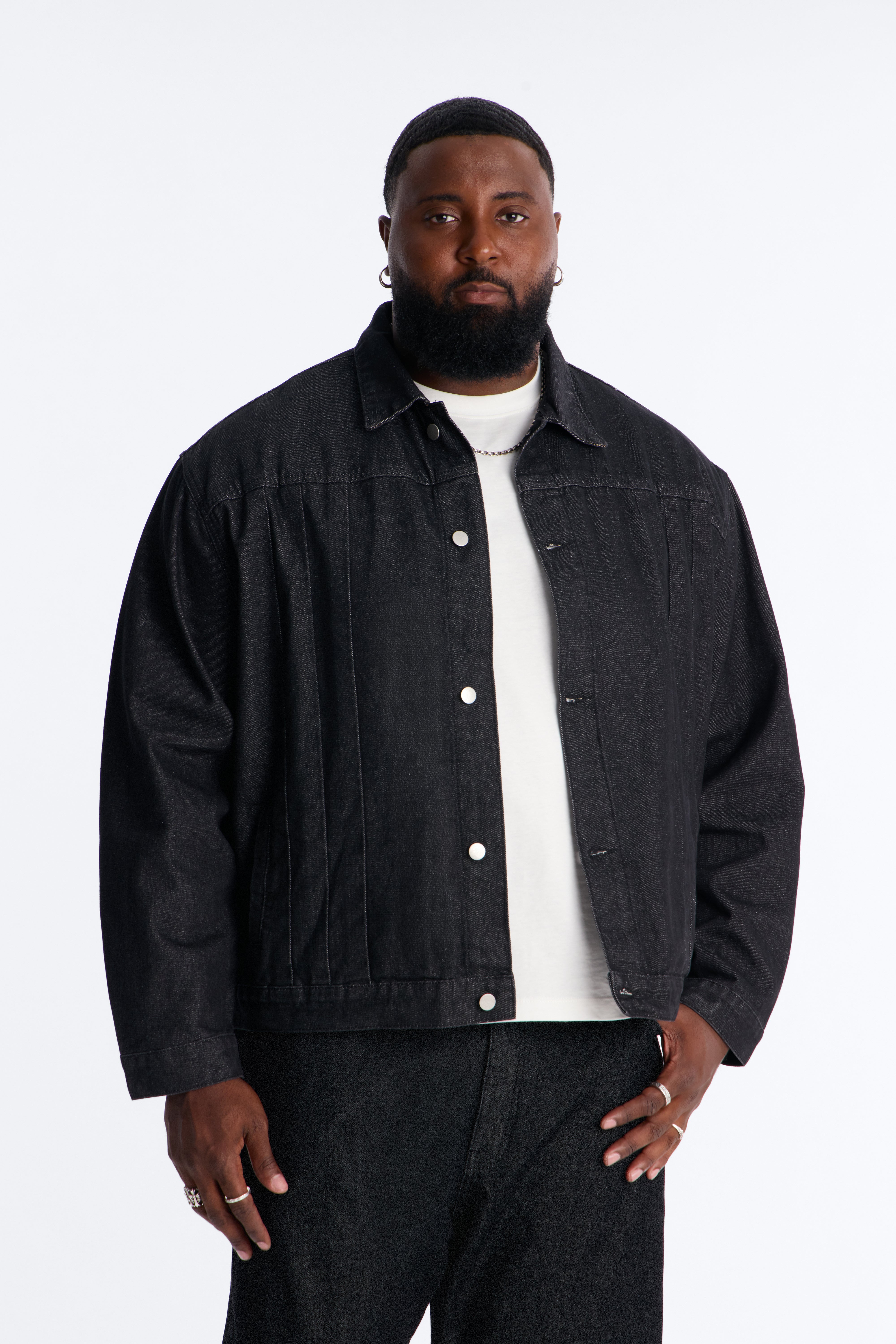 Linear Lock Denim Trucker Jacket - Black