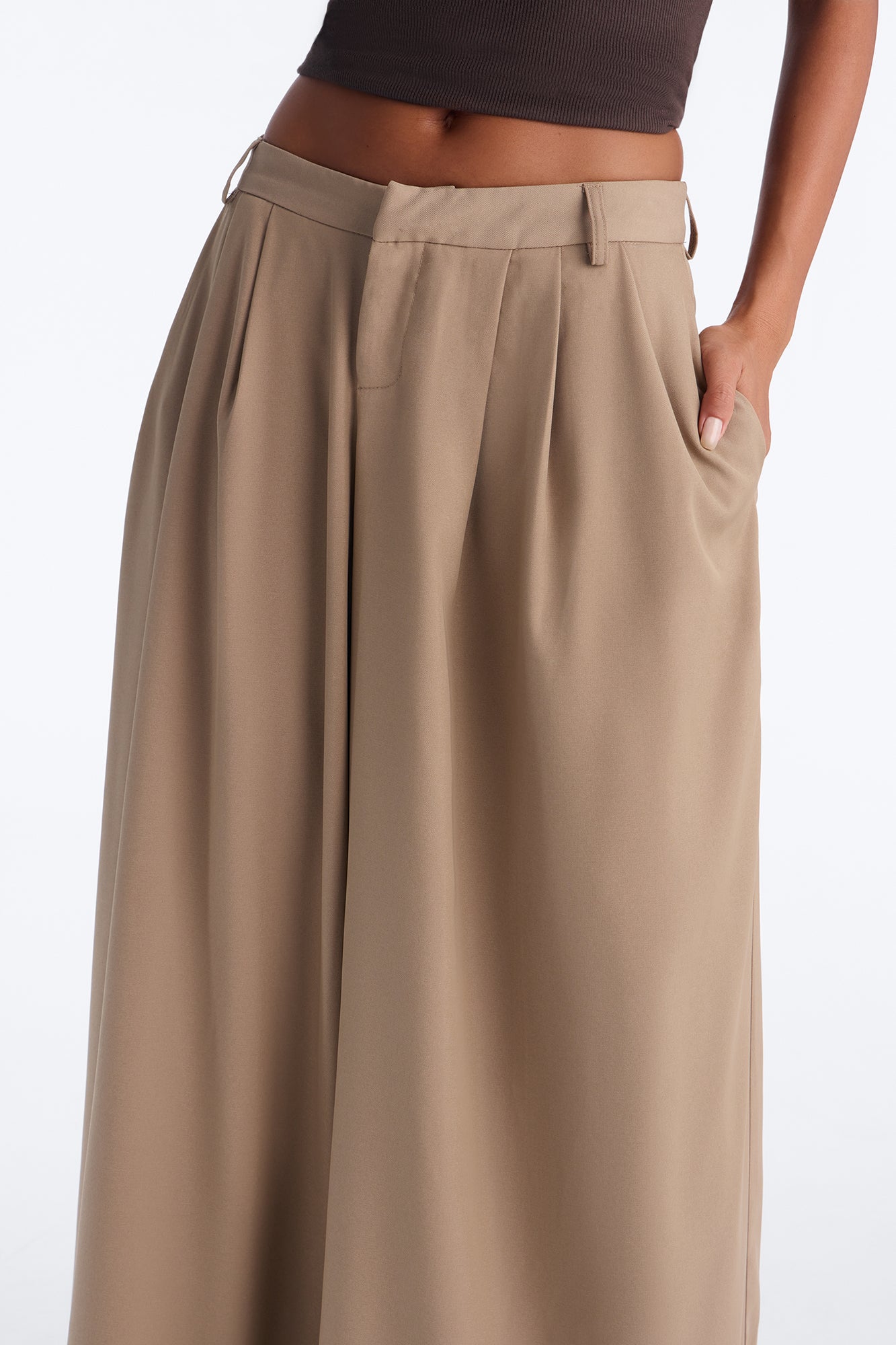 Leora Low Rise Super Wide Baggy Trouser - Taupe