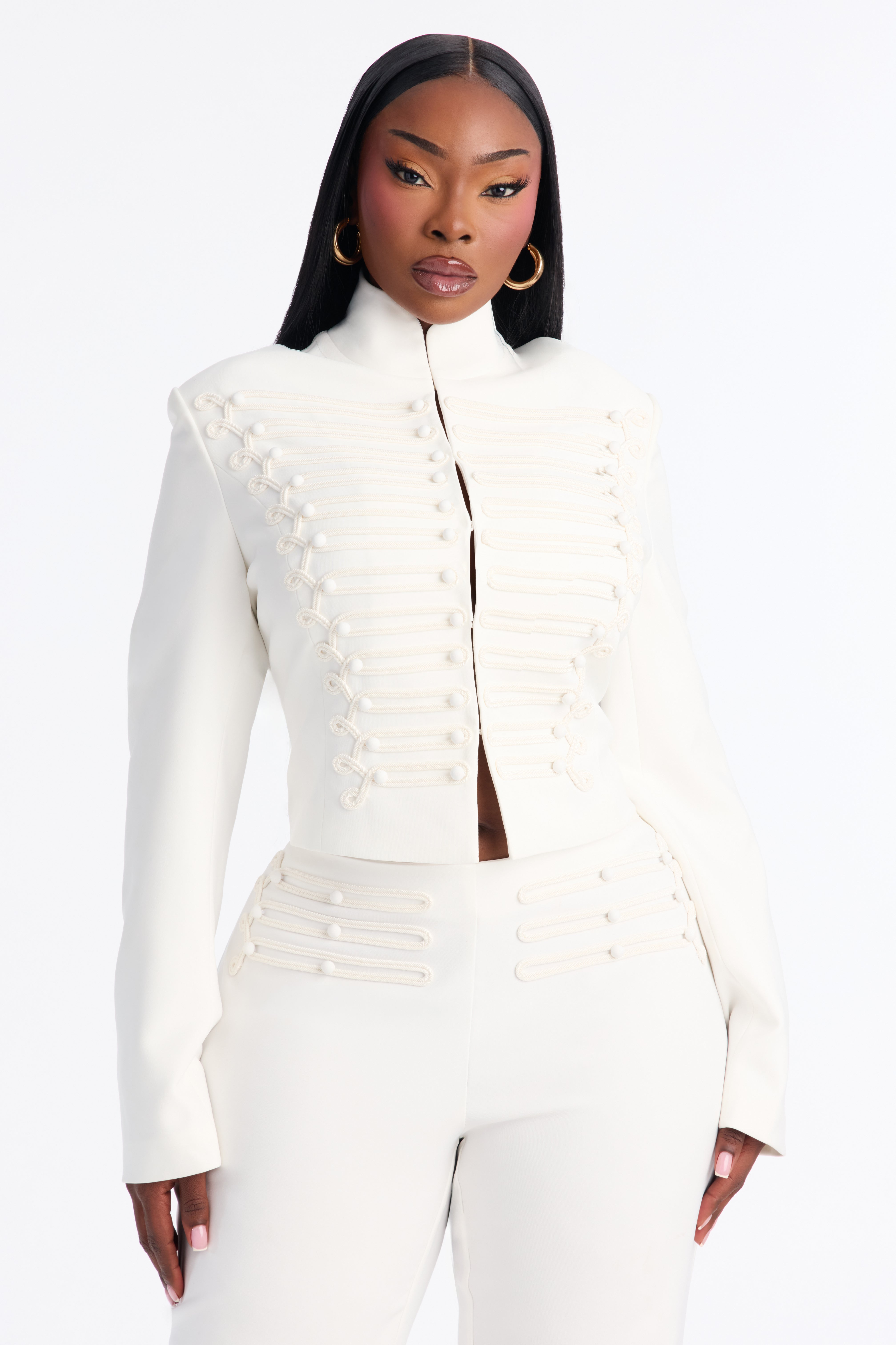 Commander in Chic Cropped Fitted Blazer - White