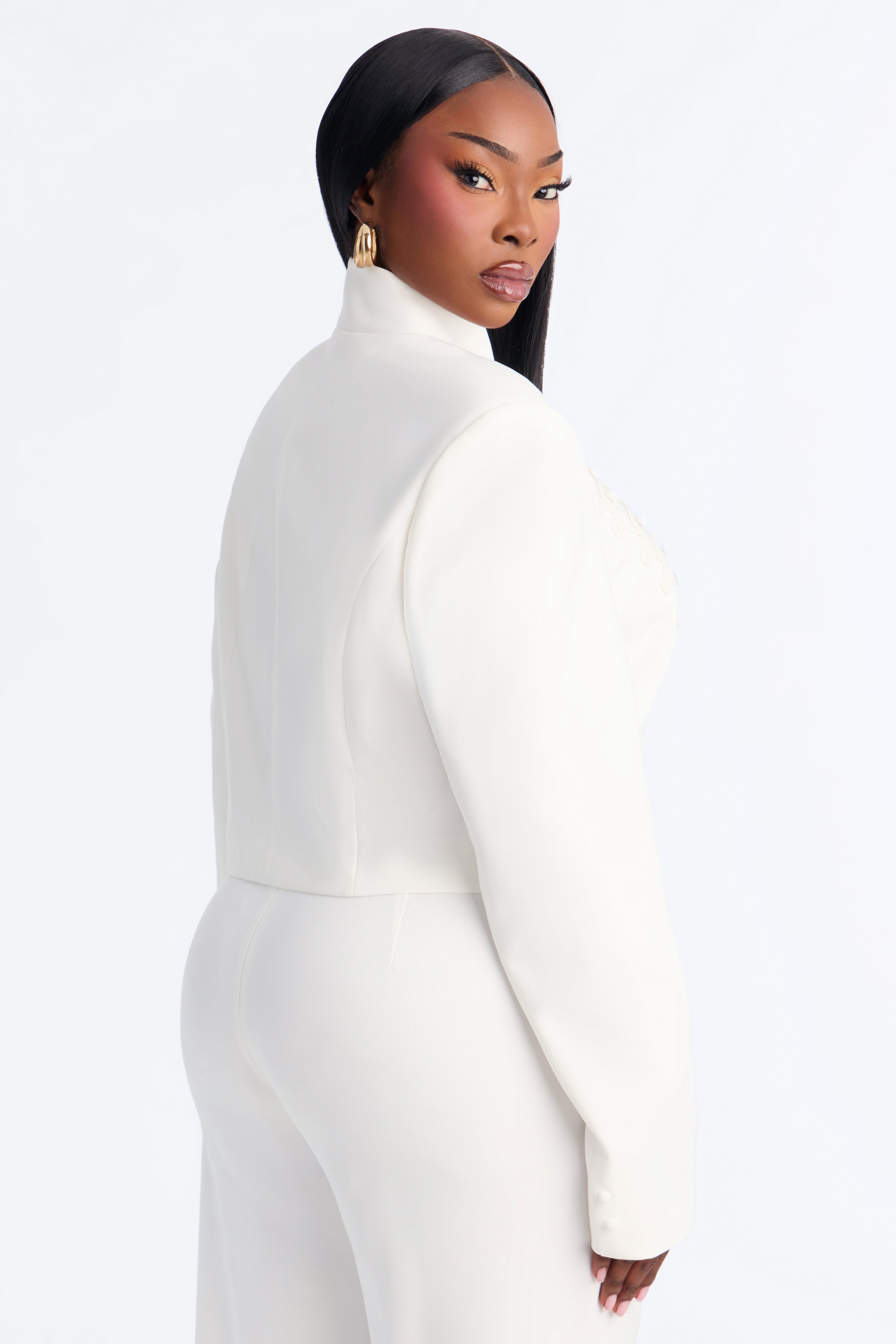 Commander in Chic Cropped Fitted Blazer - White