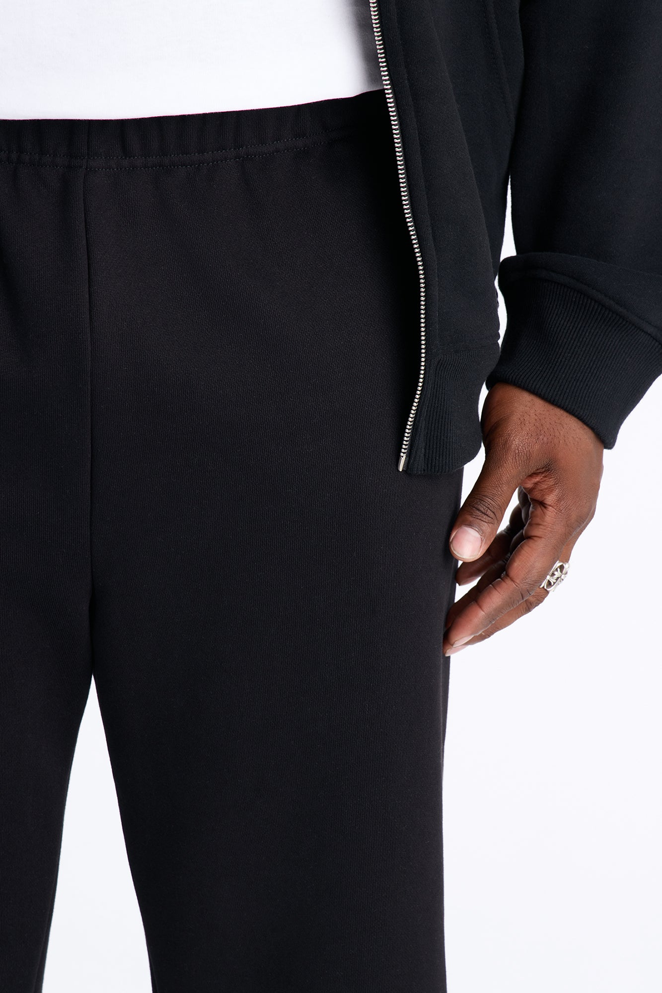 Logan Jogger Fleece Sweatpant - Black