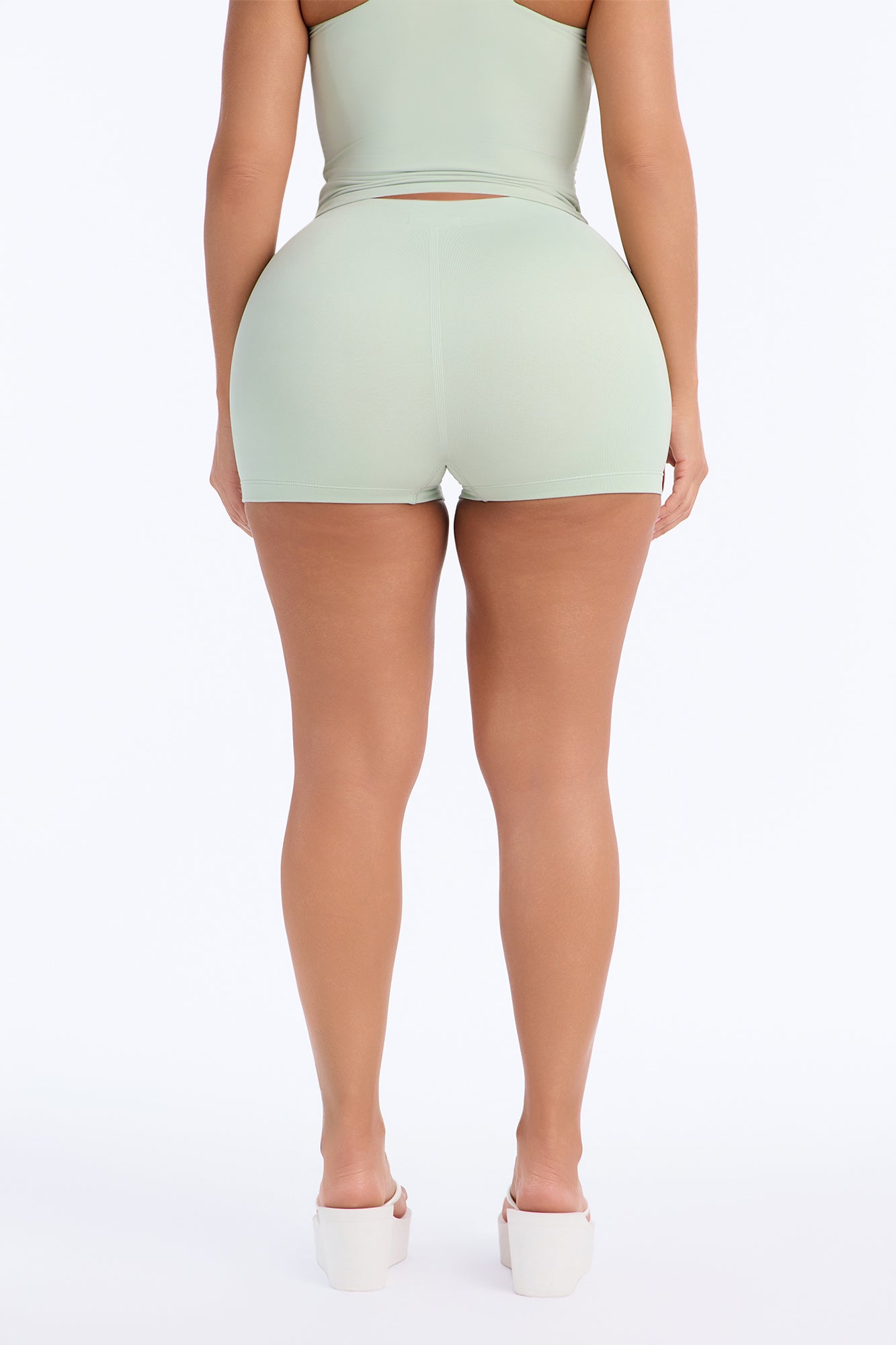 Seamless Smooth Double Lined Micro Hot Short - Mint