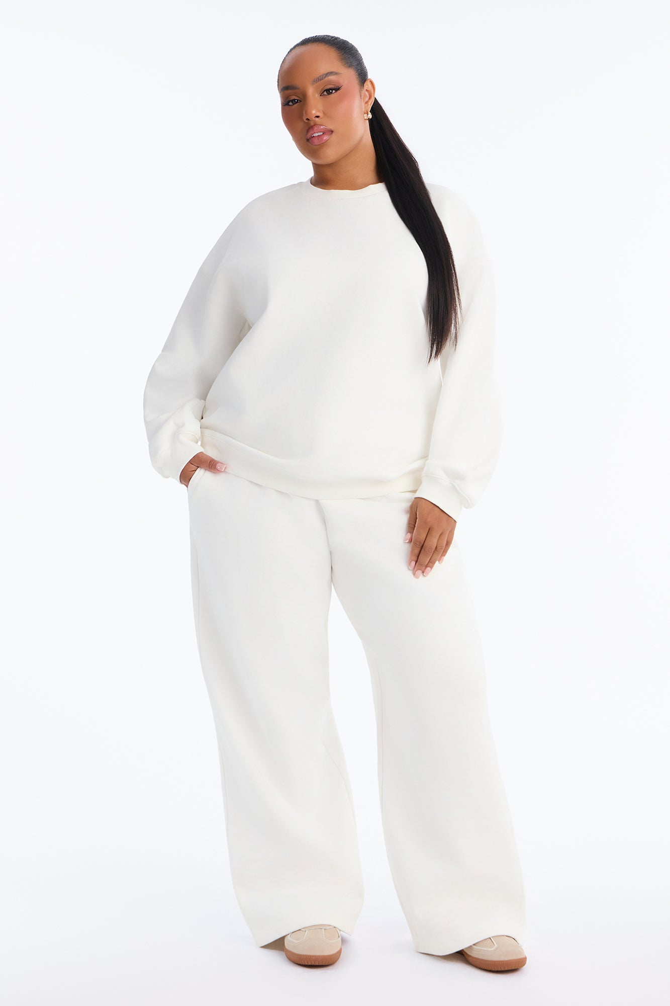 Libby Crew Neck Fleece Sweatshirt - White