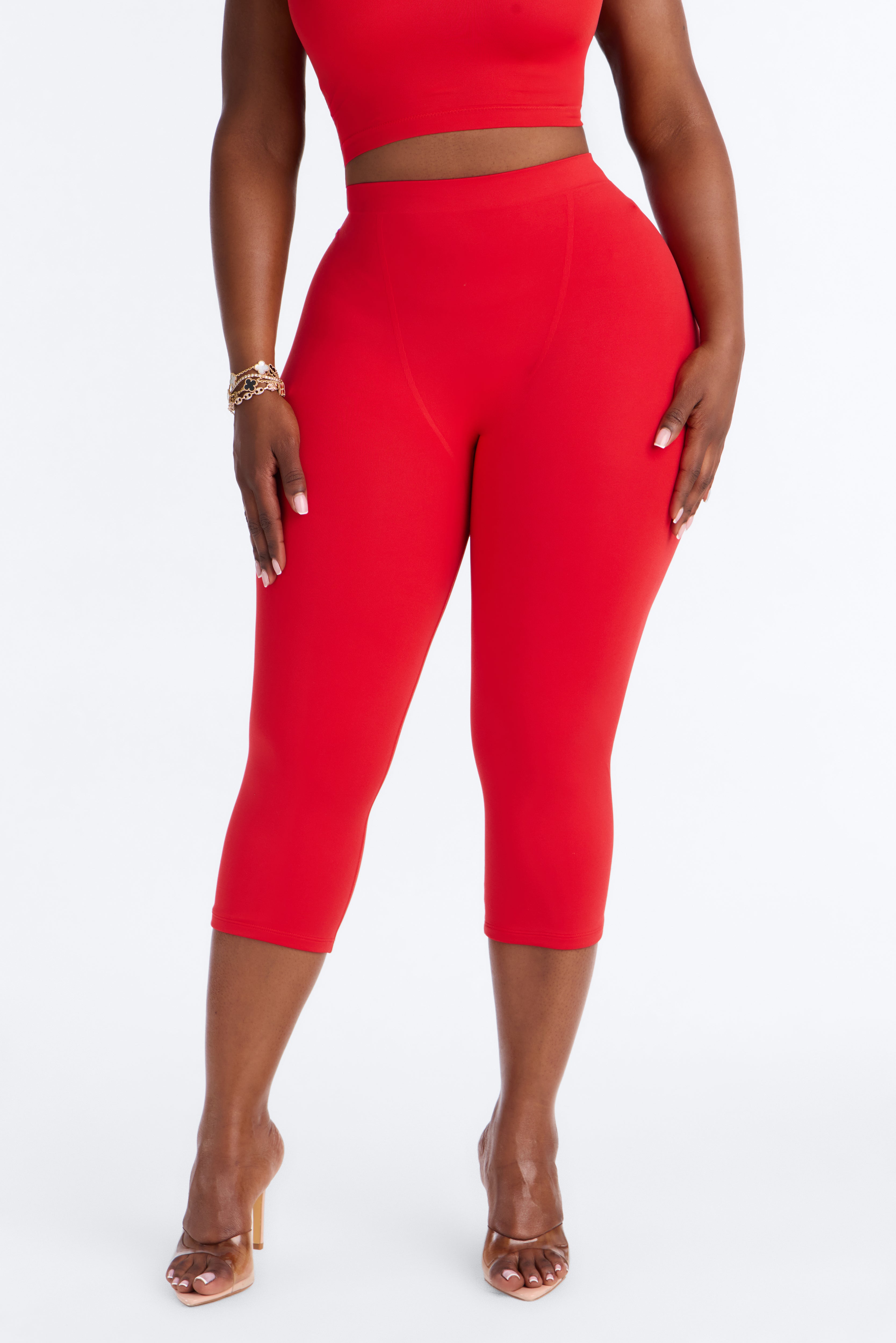 Seamless Smooth Double Lined Capri Pant - DarkRed