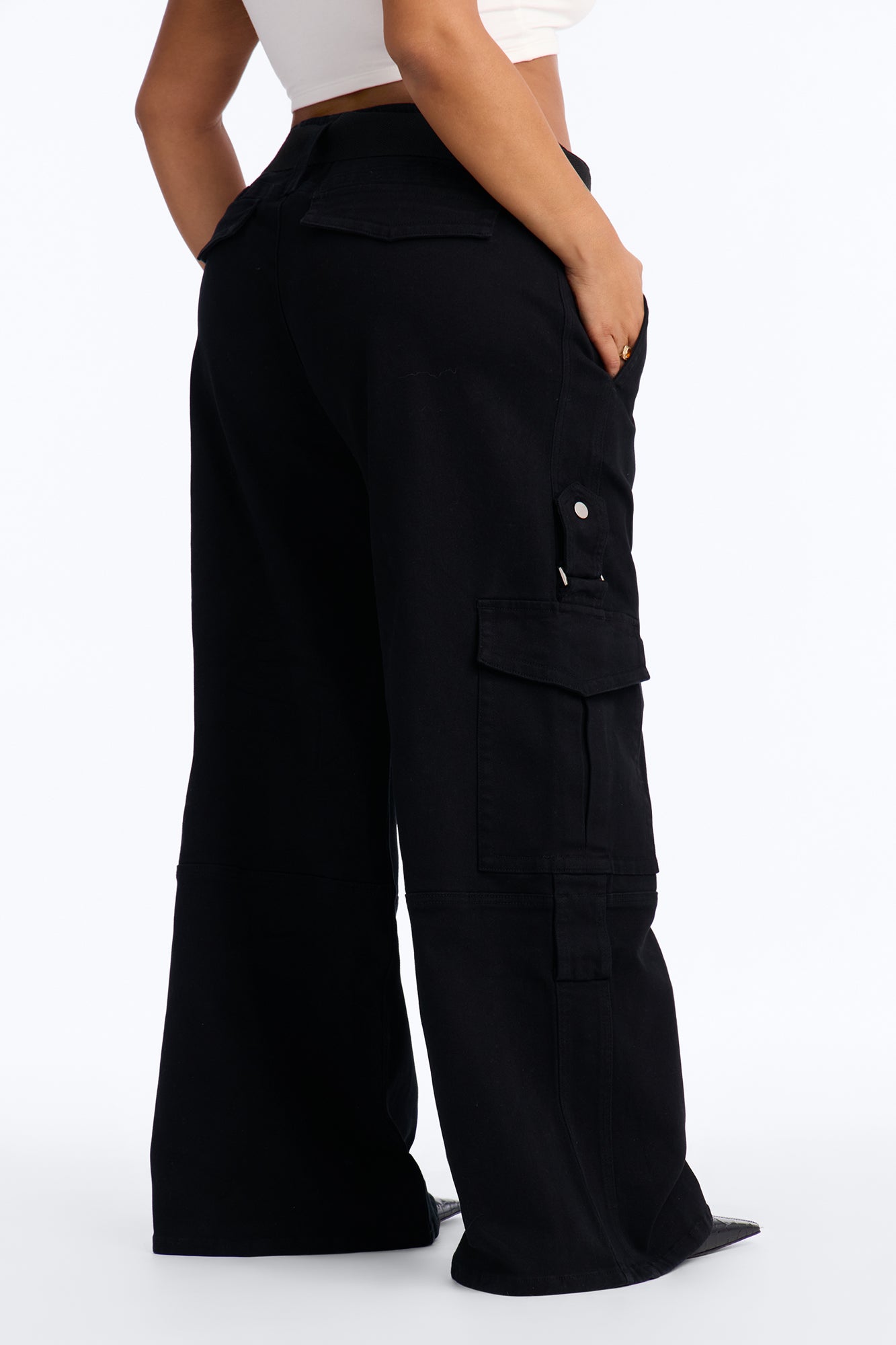 Natalia High Rise Cargo Belted Wide Leg Pant 33″ - Black