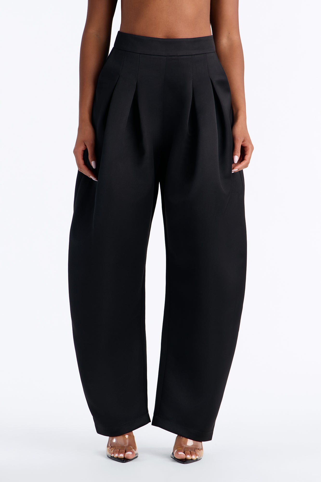 Ottilie High Rise Pleated Barrel Leg Pant - Black
