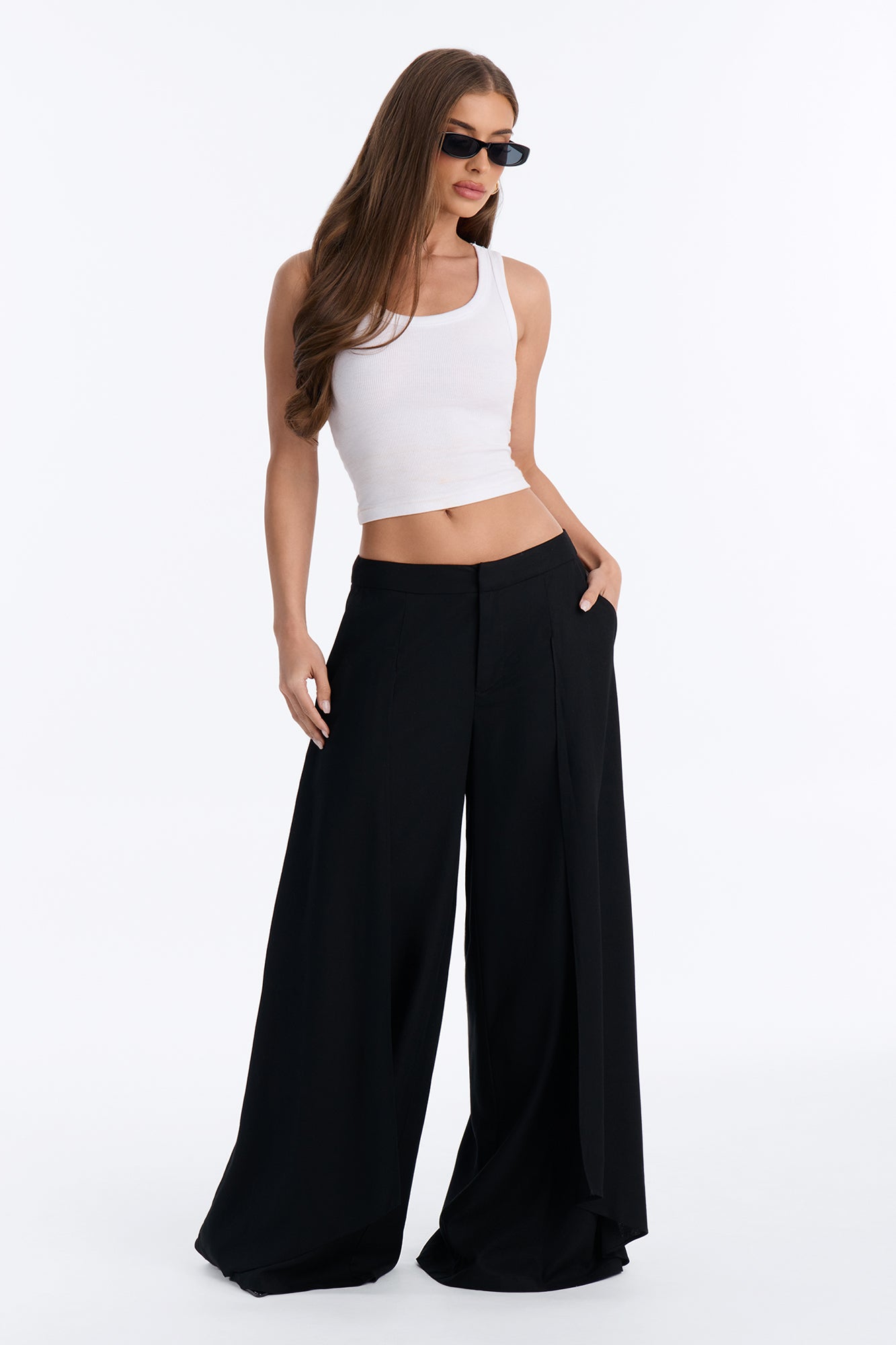 Isabella Low Rise Linen Paneled Pant - Black