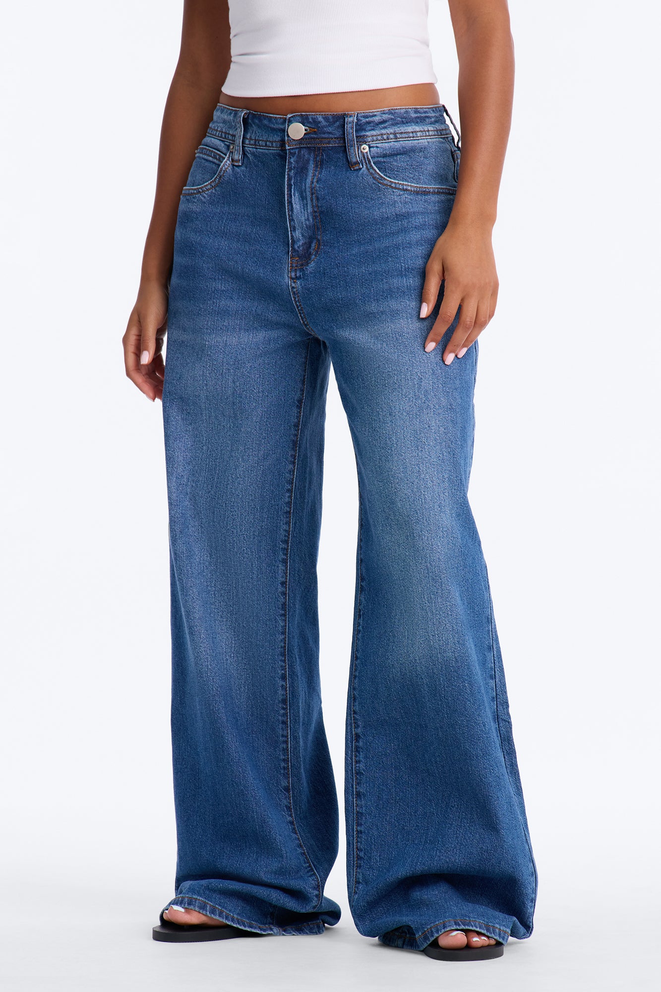 Northie Drop Waist Loose Wide Leg Jeans - Medium Wash