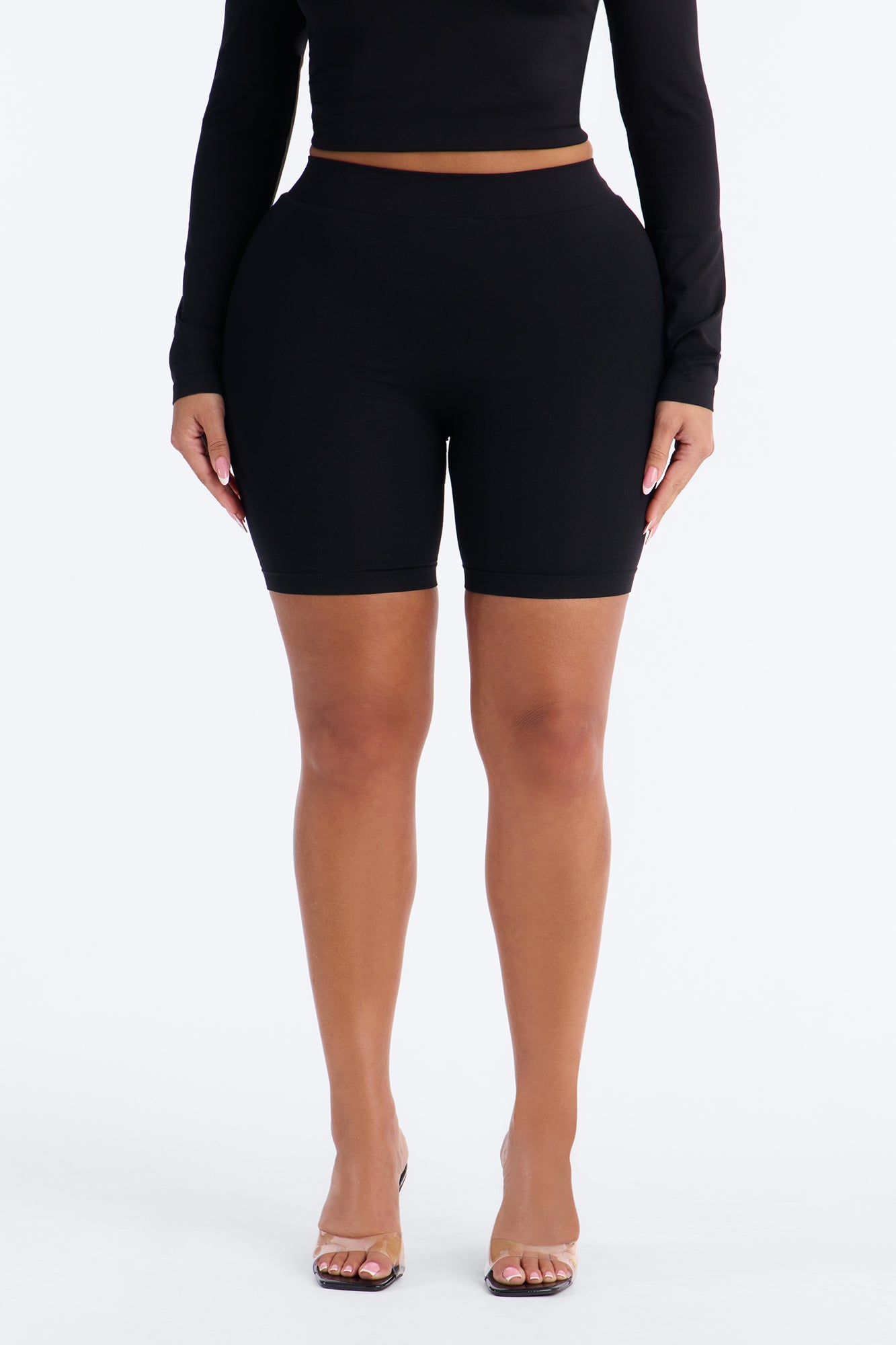 Seamless Smooth Double Lined Ruched Biker Short - Black