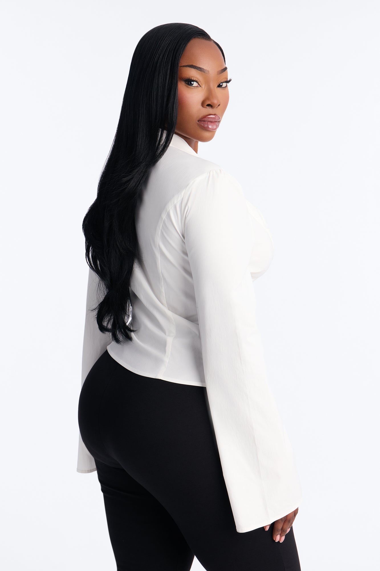 Mindy Long Sleeve Keyhole Blouse - White