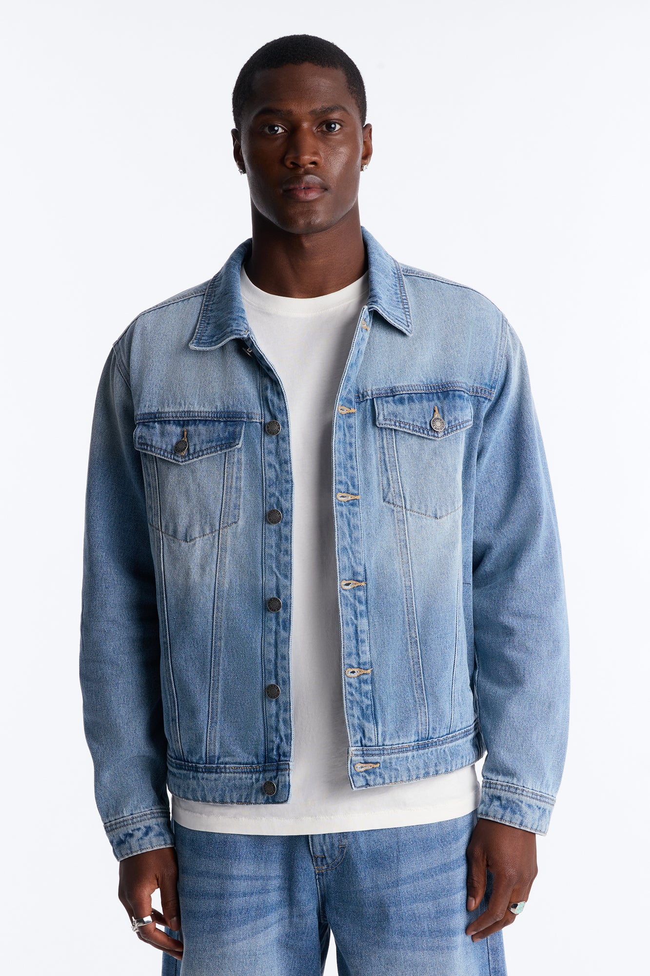 Essential Denim Trucker Jacket - Medium Blue Wash