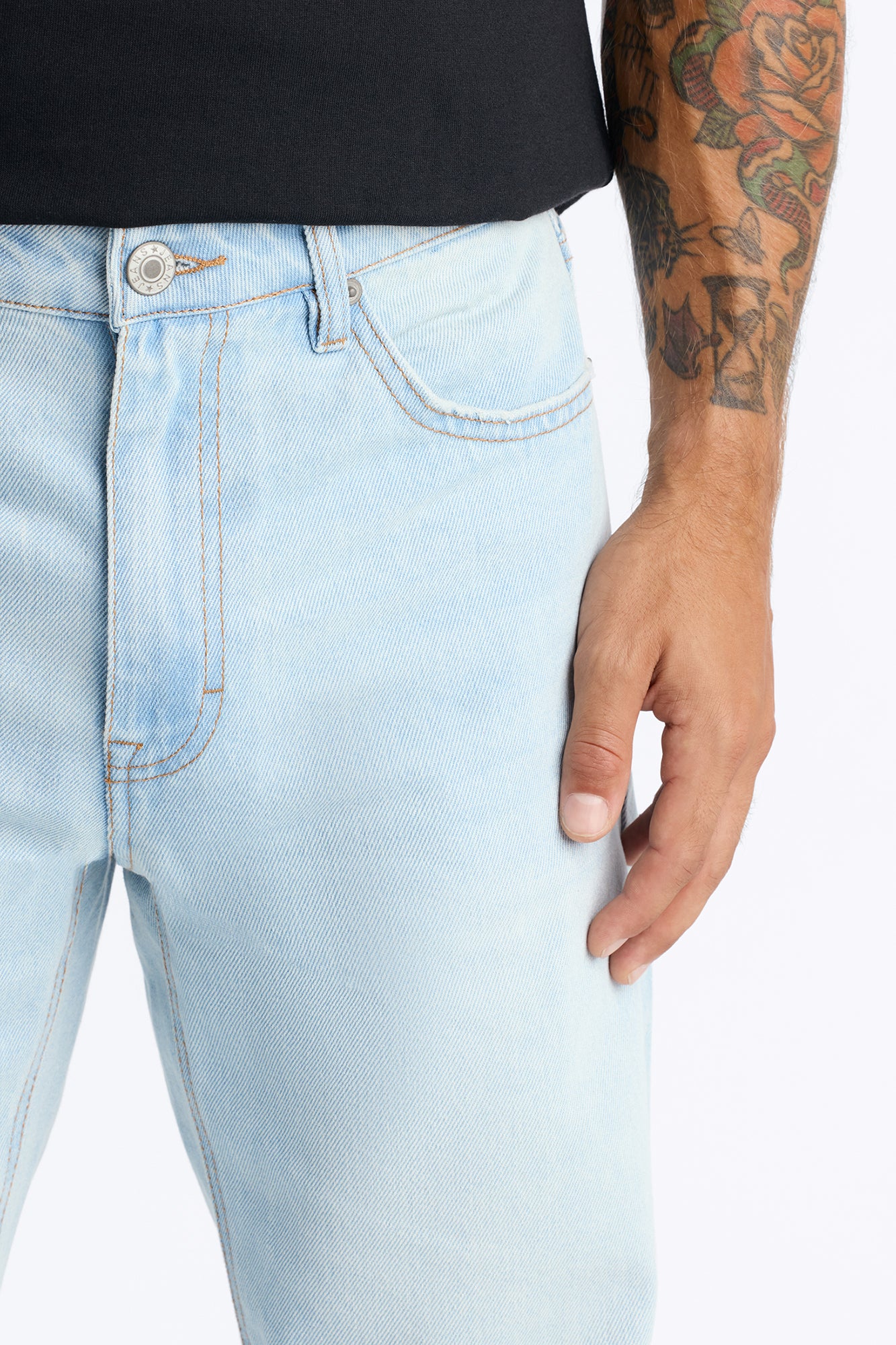 Essential Straight Rigid Jean - Light Wash