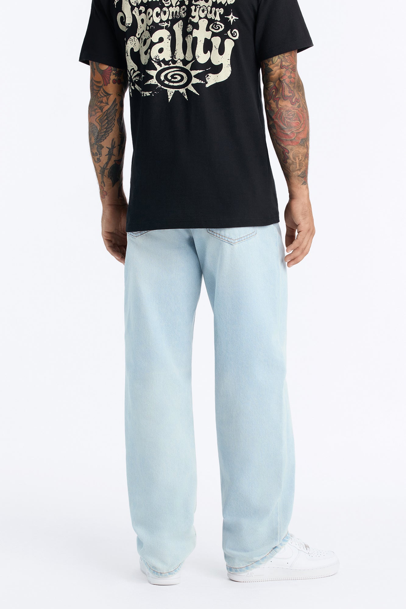 Essential Straight Rigid Jean - Light Wash