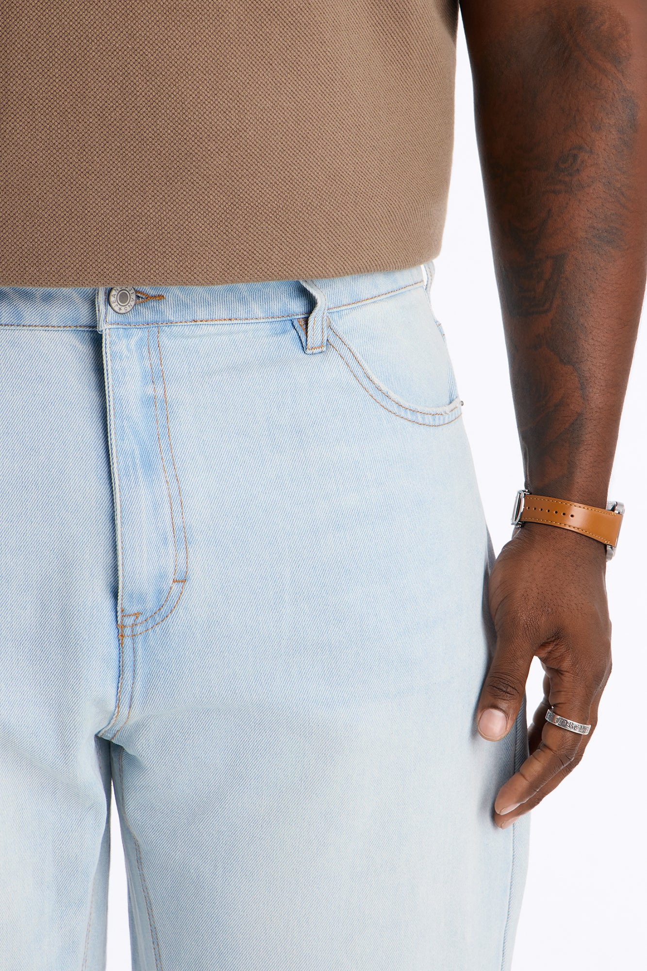 Essential Straight Rigid Jean - Light Wash