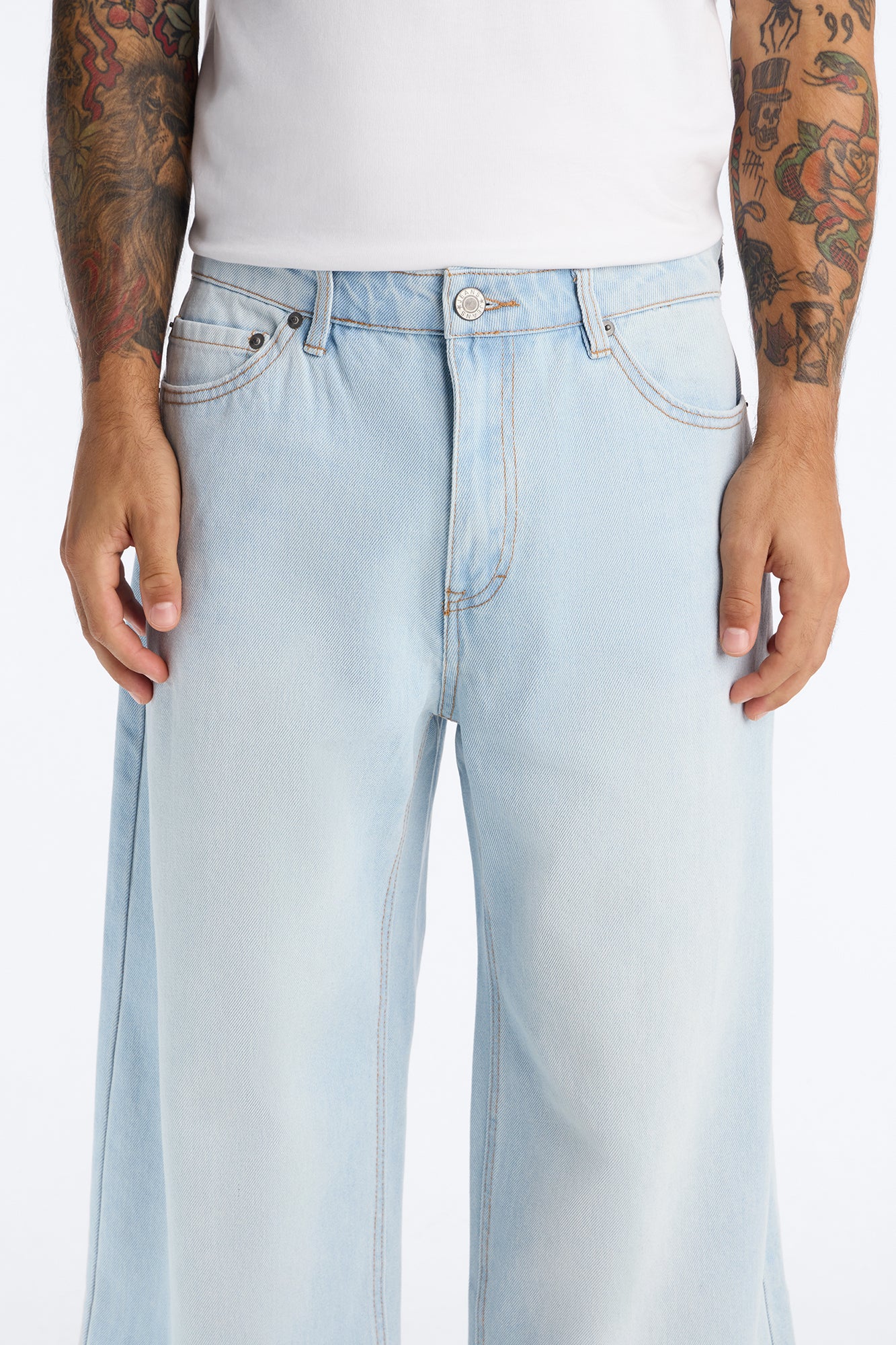 Essential Baggy Rigid Jean - Light Wash