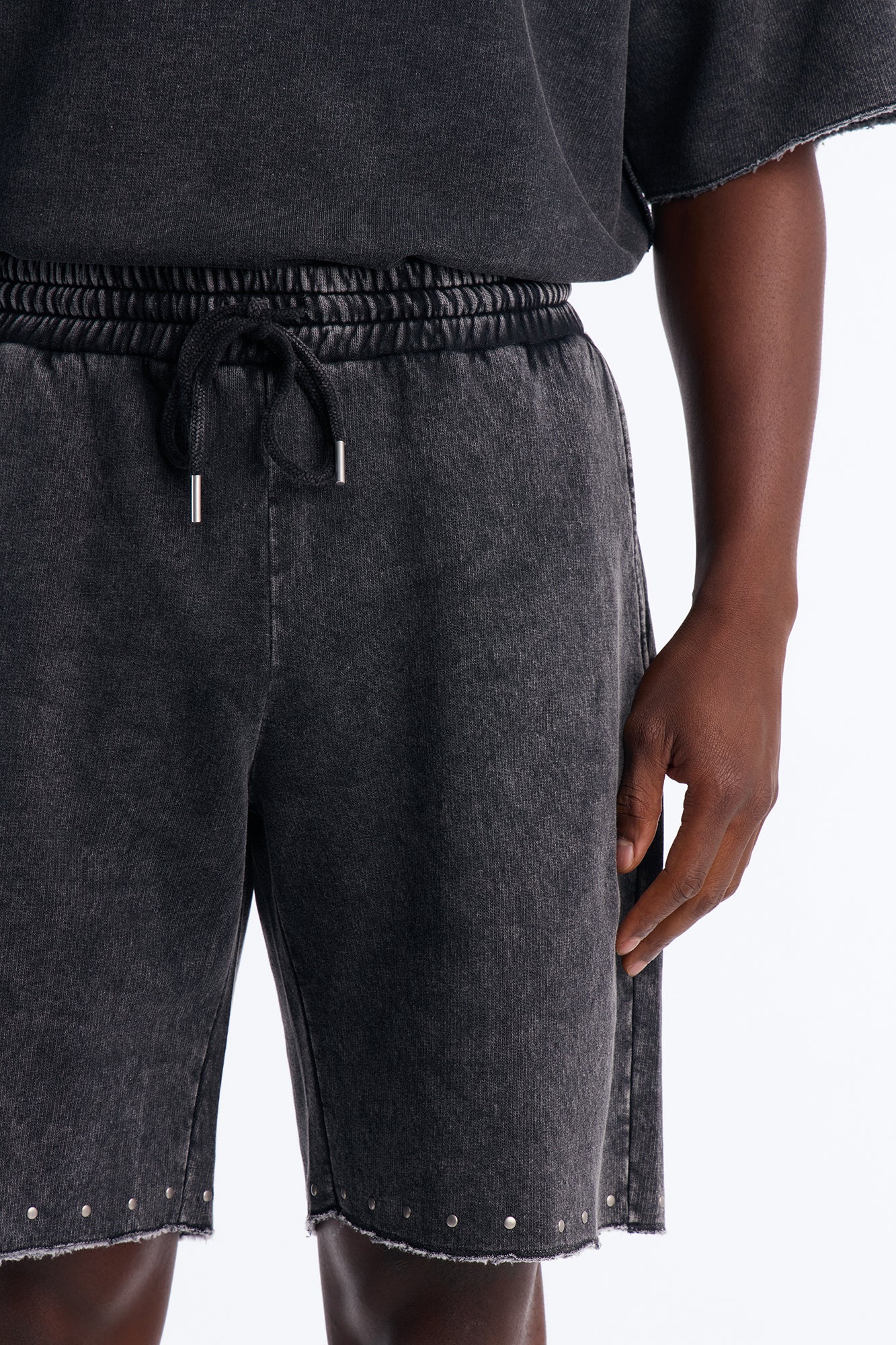 Relaxed Washed Raw Edge Studded Sweatshort - Black